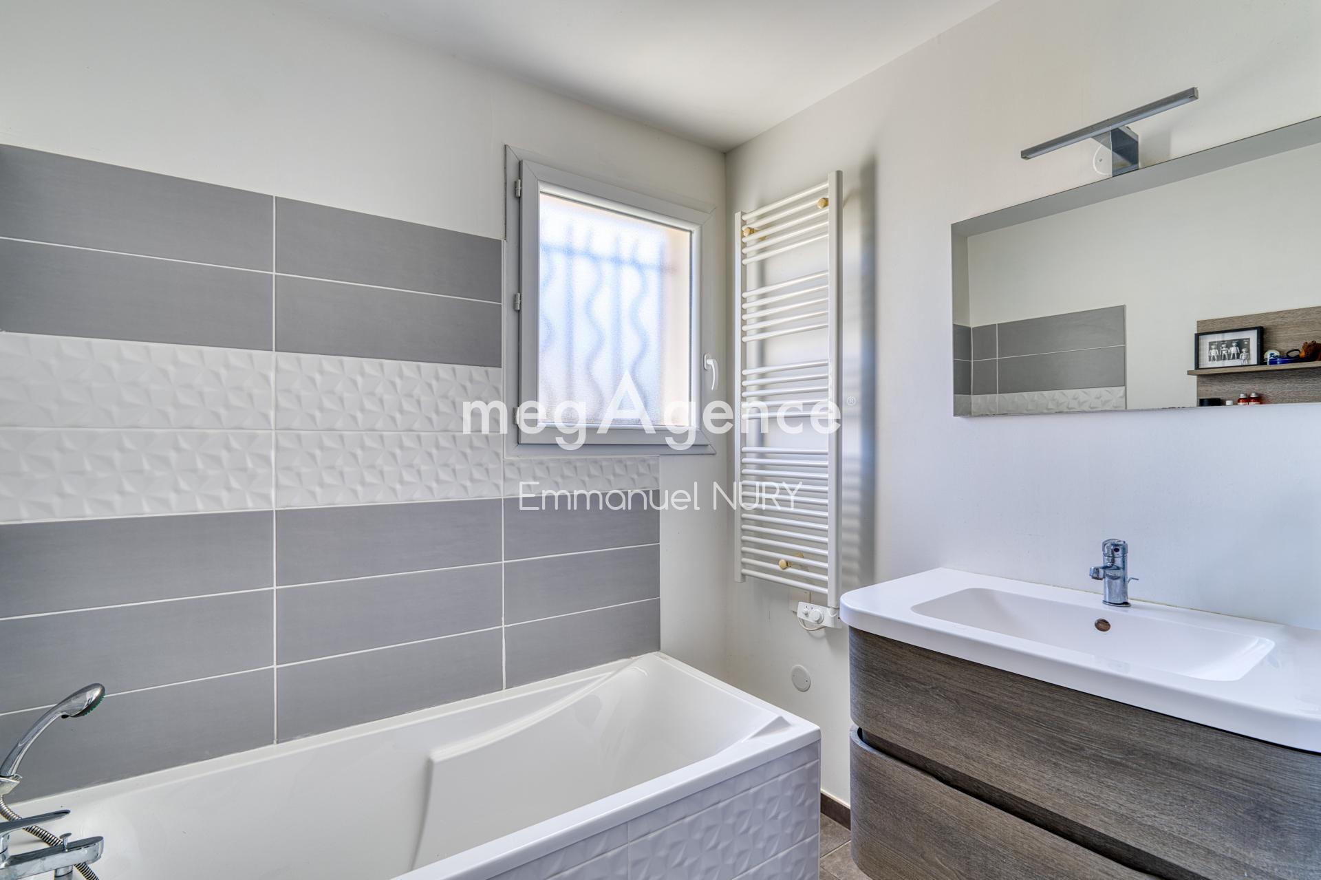 Miniature photo - 12 / 20