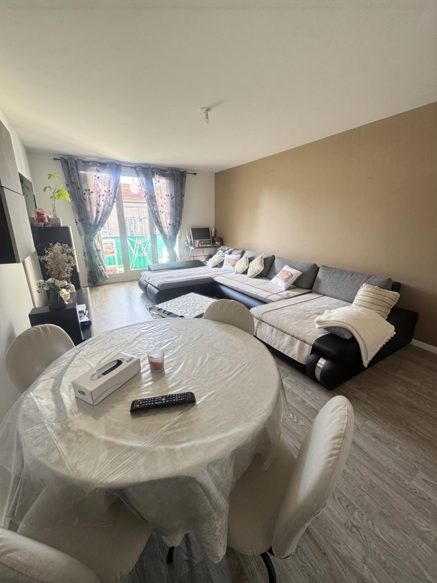 Miniature photo - 2 / 13