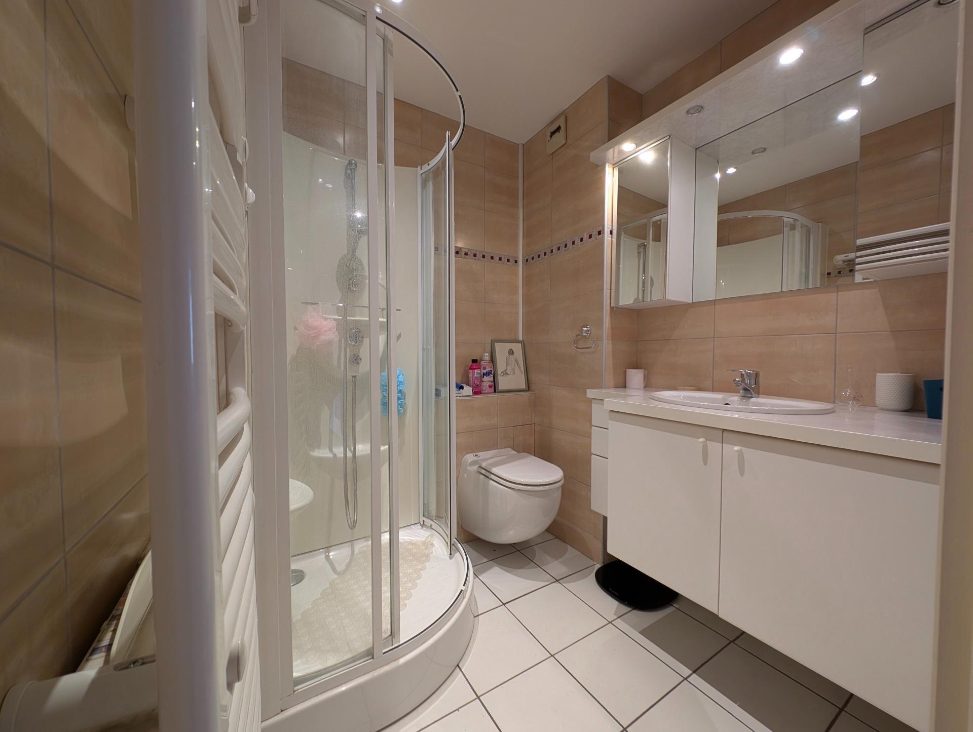 Miniature photo - 14 / 17