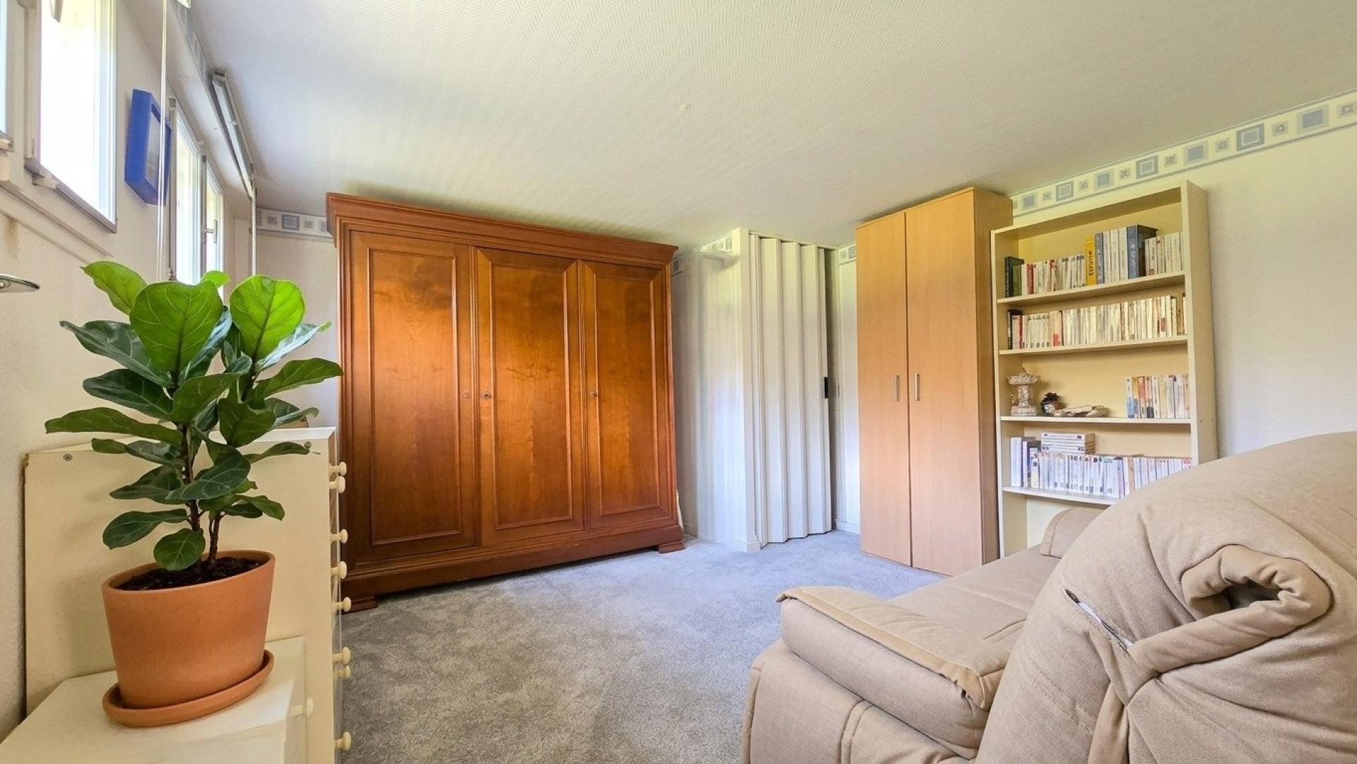 Miniature photo - 8 / 10