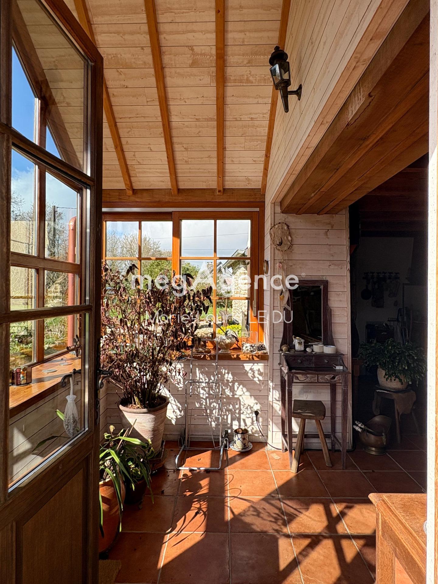 Miniature photo - 2 / 18