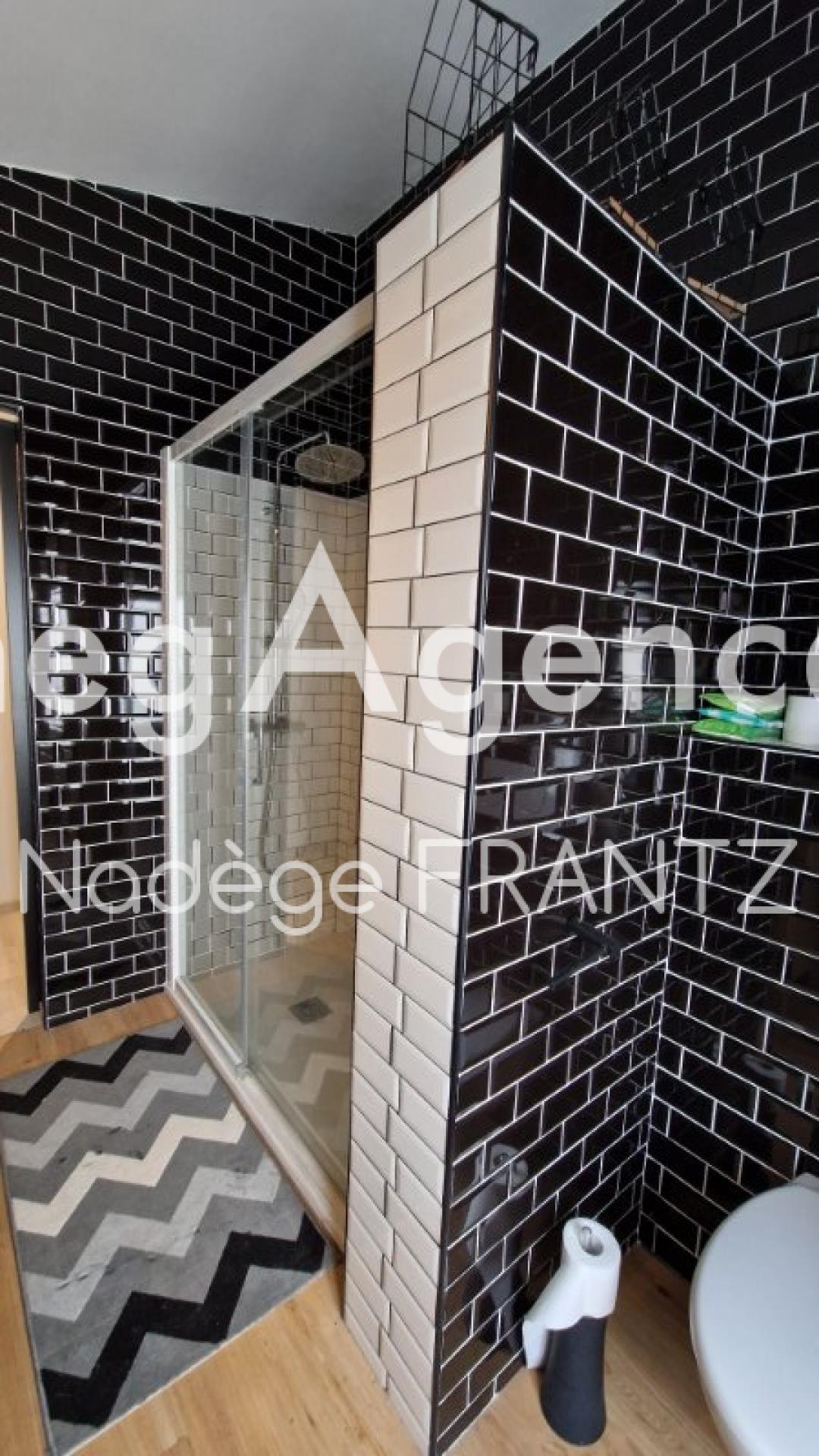 Miniature photo - 13 / 16