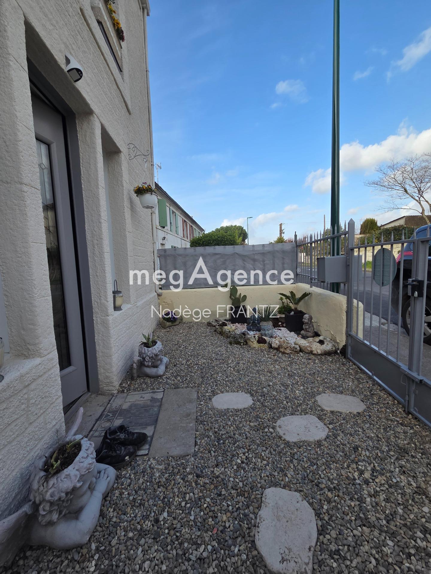 Miniature photo - 15 / 16