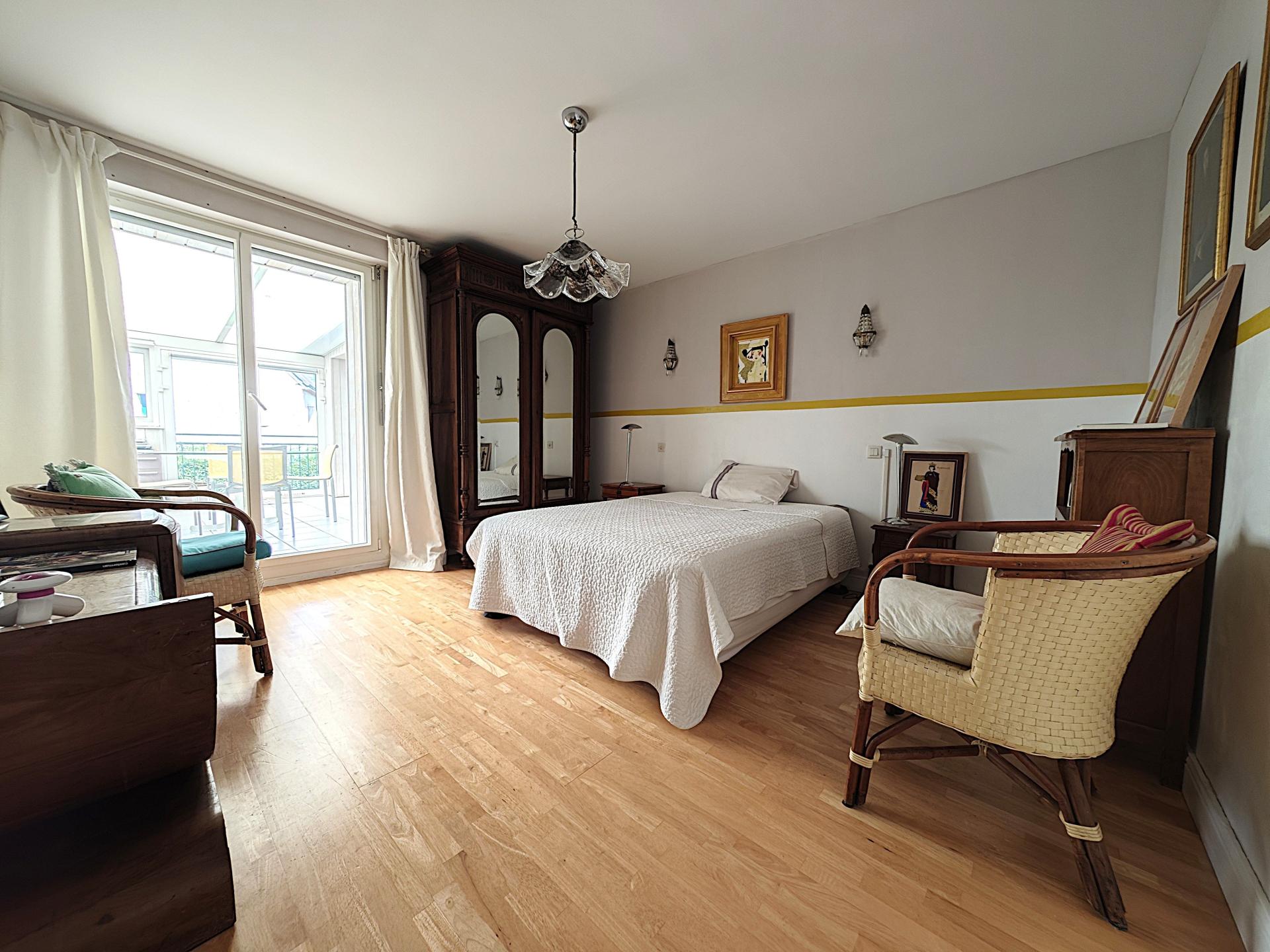 Miniature photo - 12 / 17