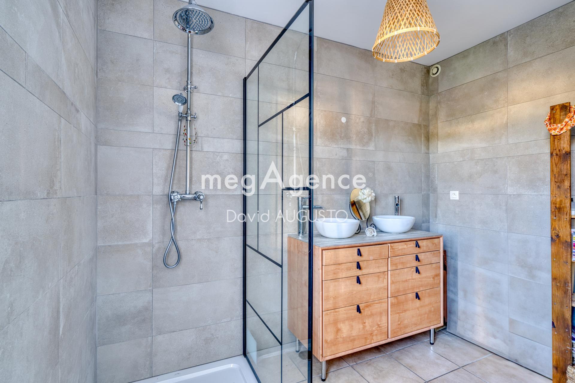 Miniature photo - 8 / 13