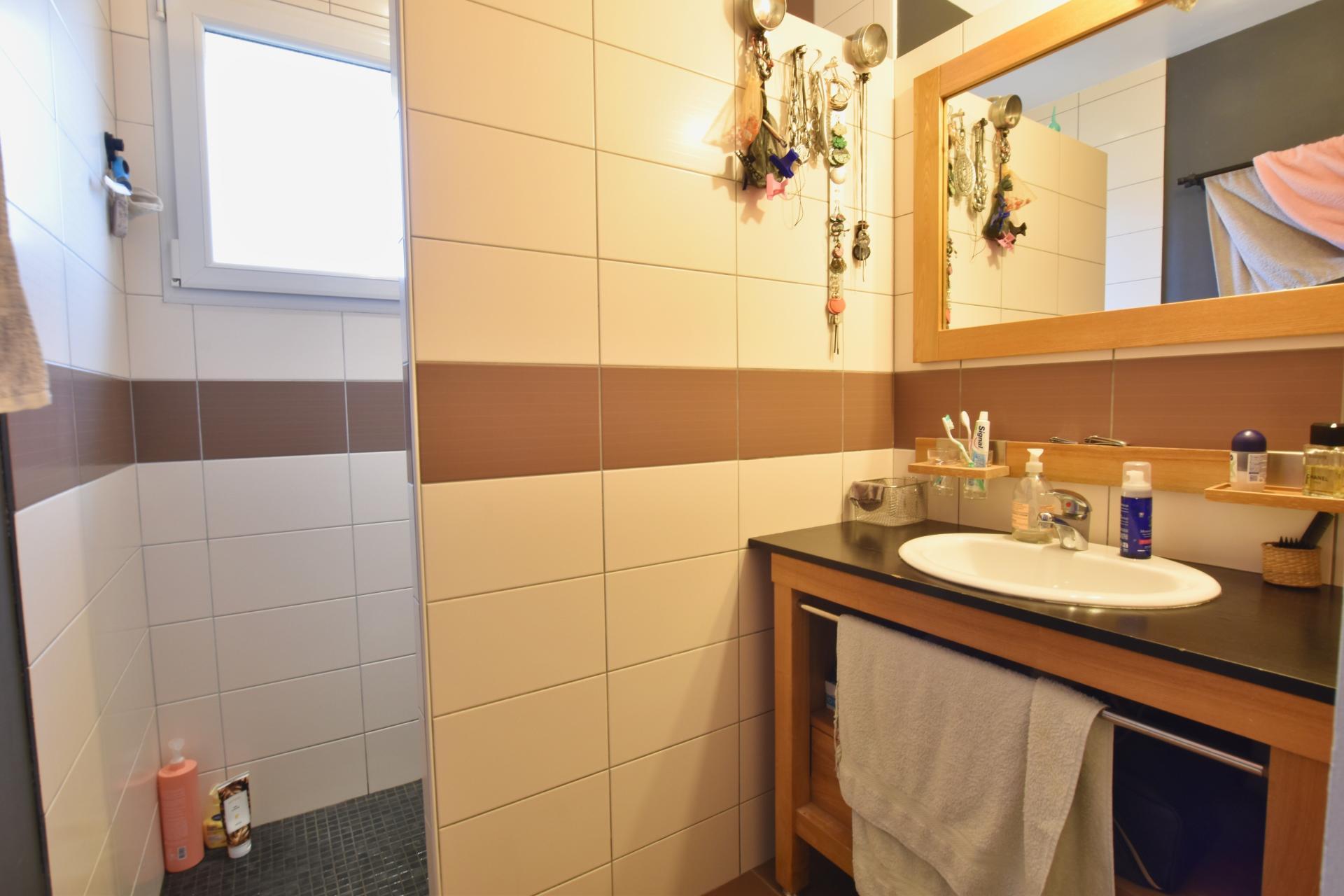 Miniature photo - 11 / 16