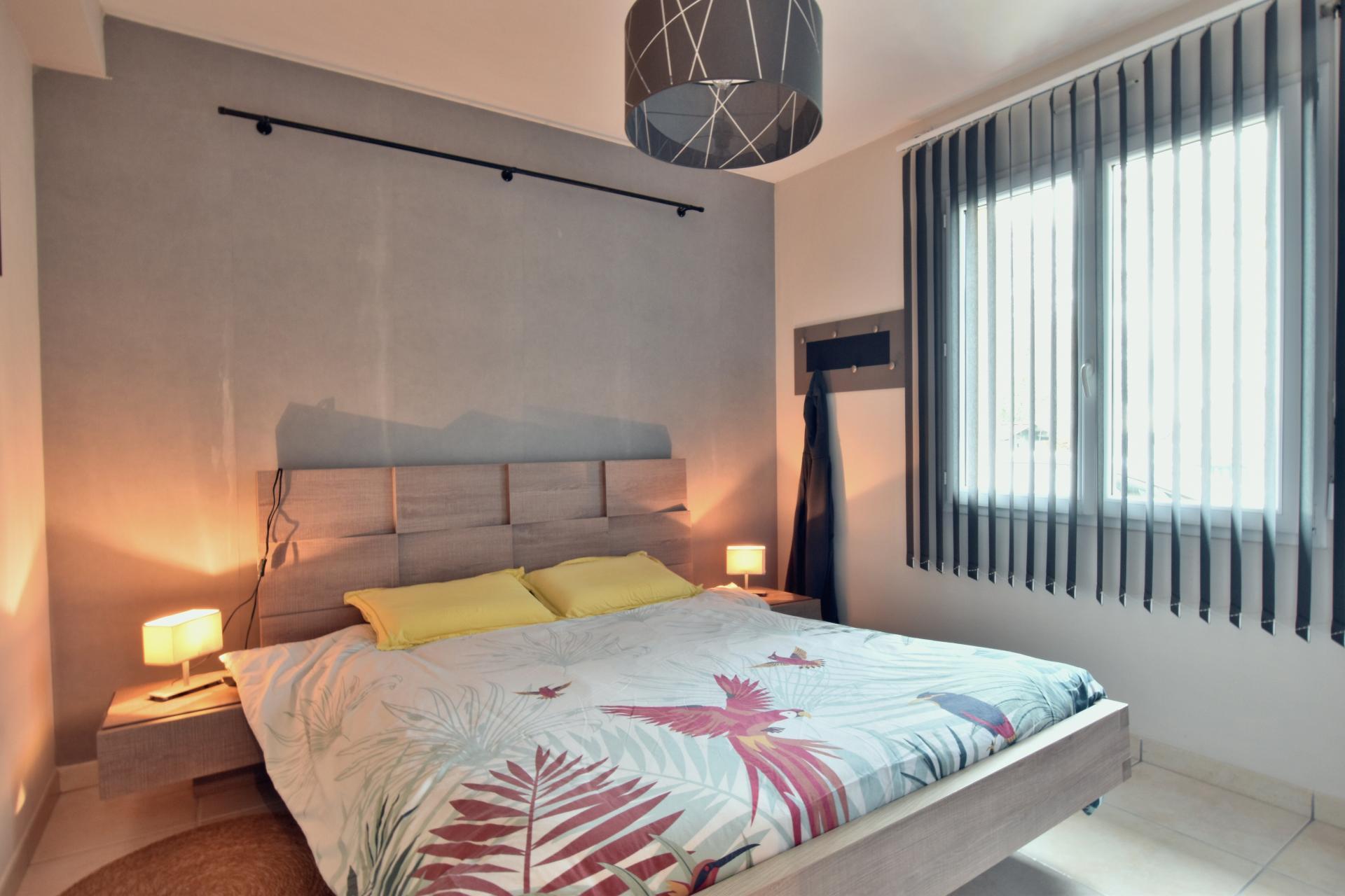 Miniature photo - 10 / 16