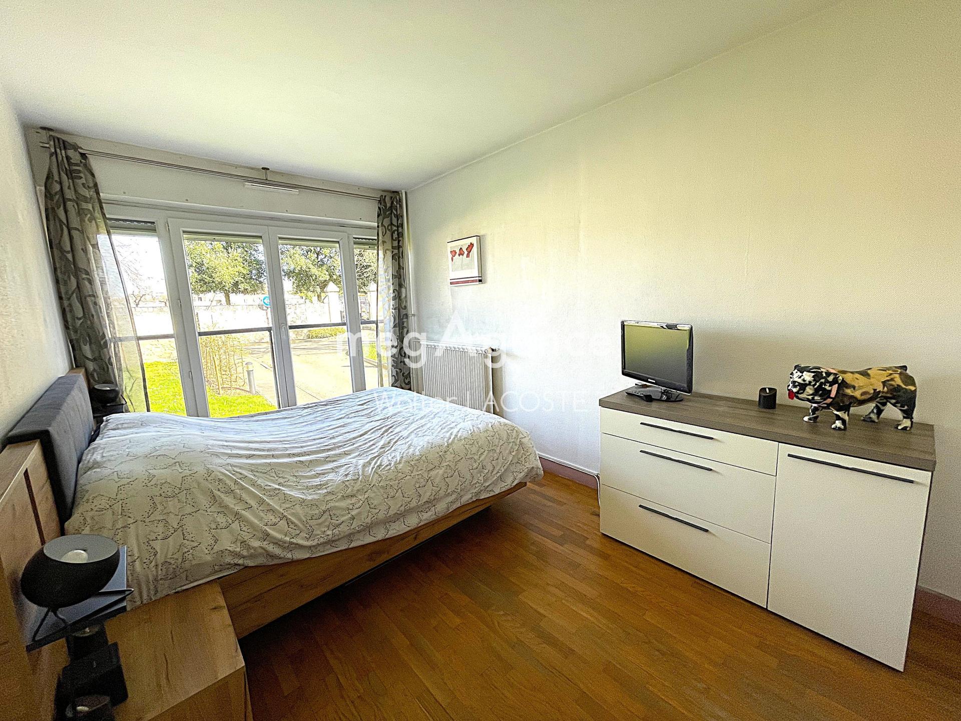 Miniature photo - 8 / 10