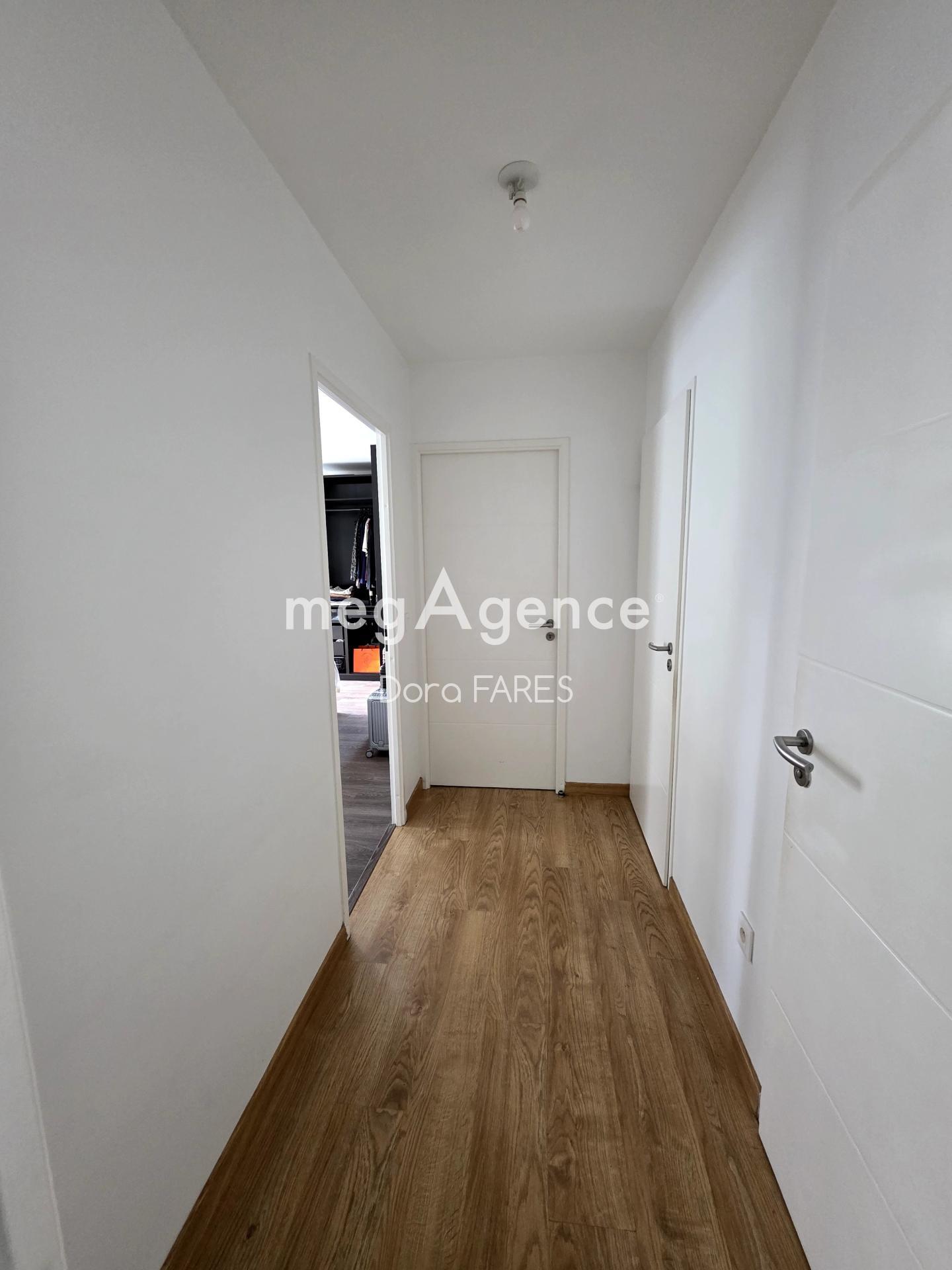 Miniature photo - 5 / 10