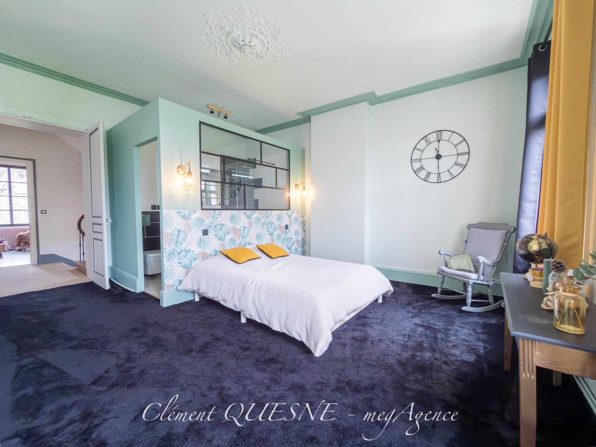 Miniature photo - 11 / 20