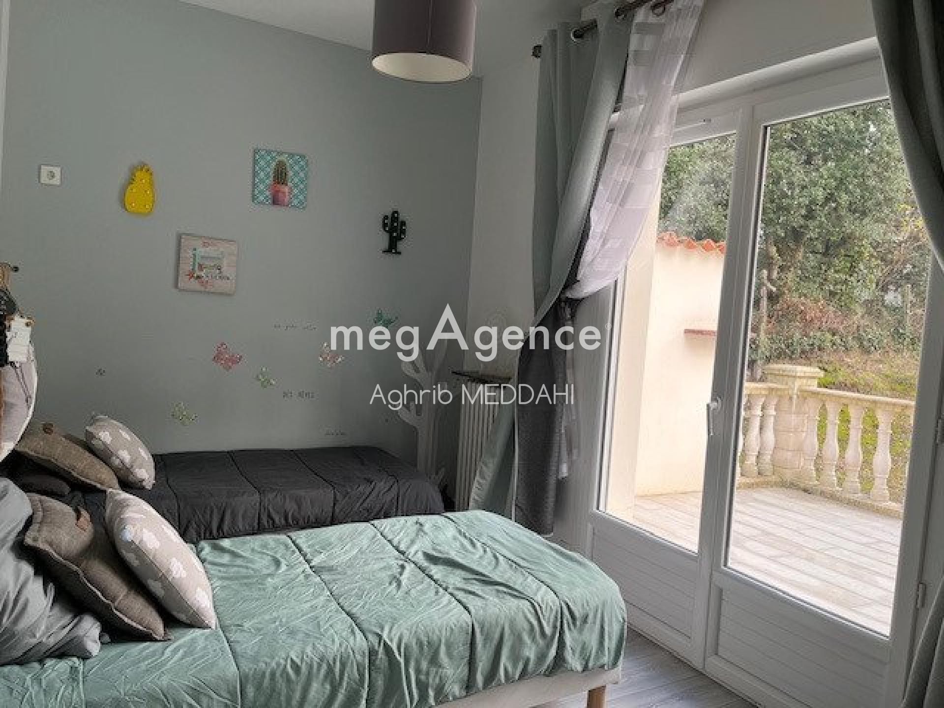 Miniature photo - 9 / 16