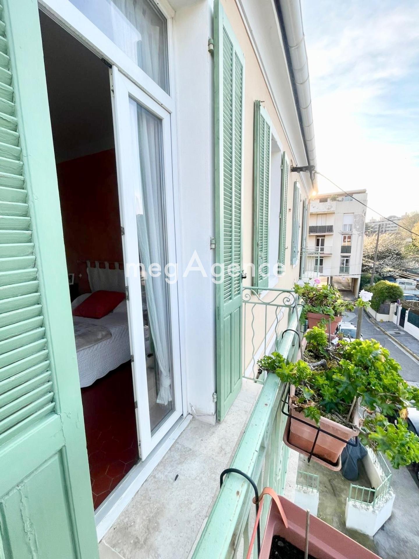 Miniature photo - 10 / 17