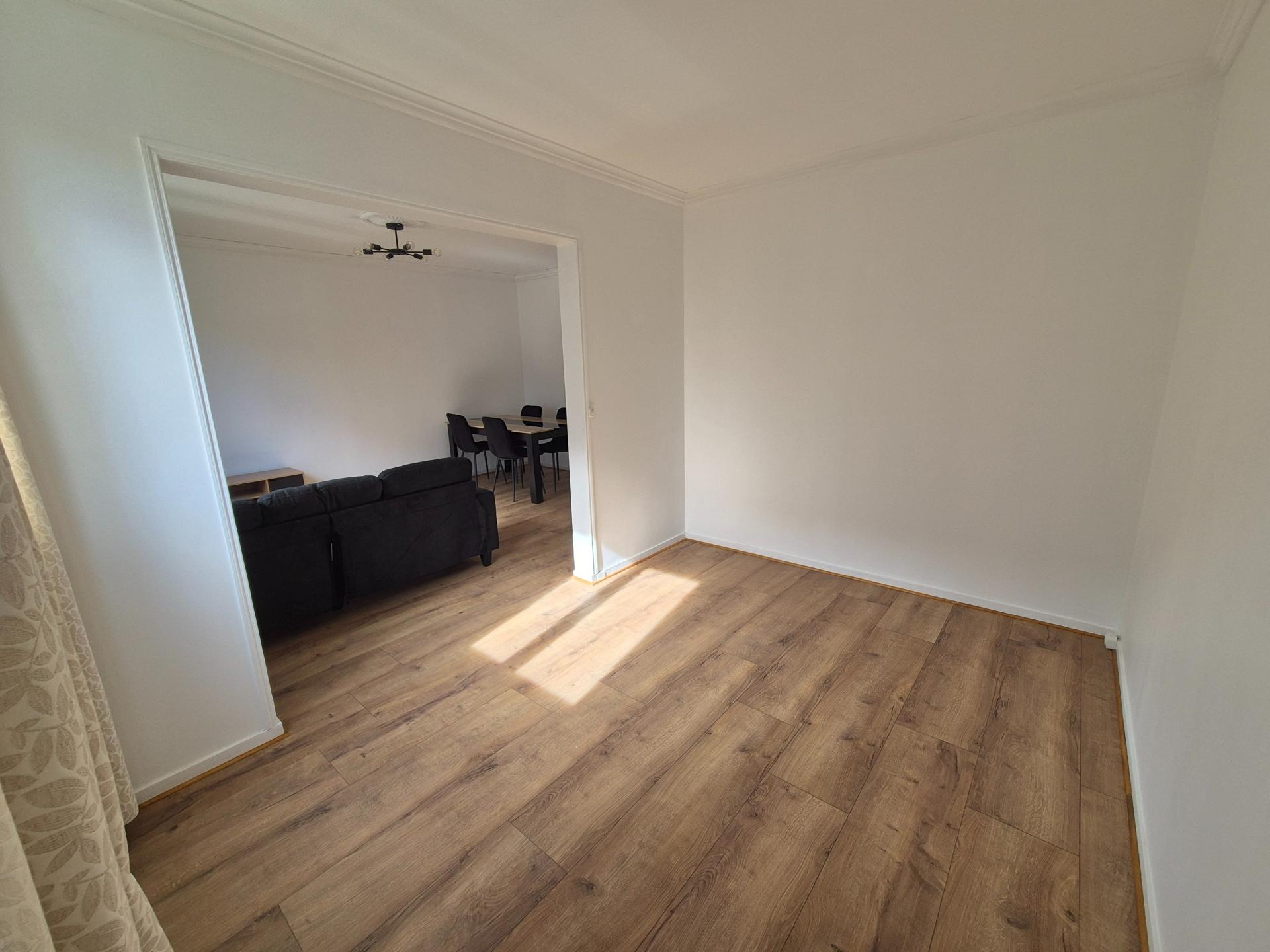 Miniature photo - 10 / 20