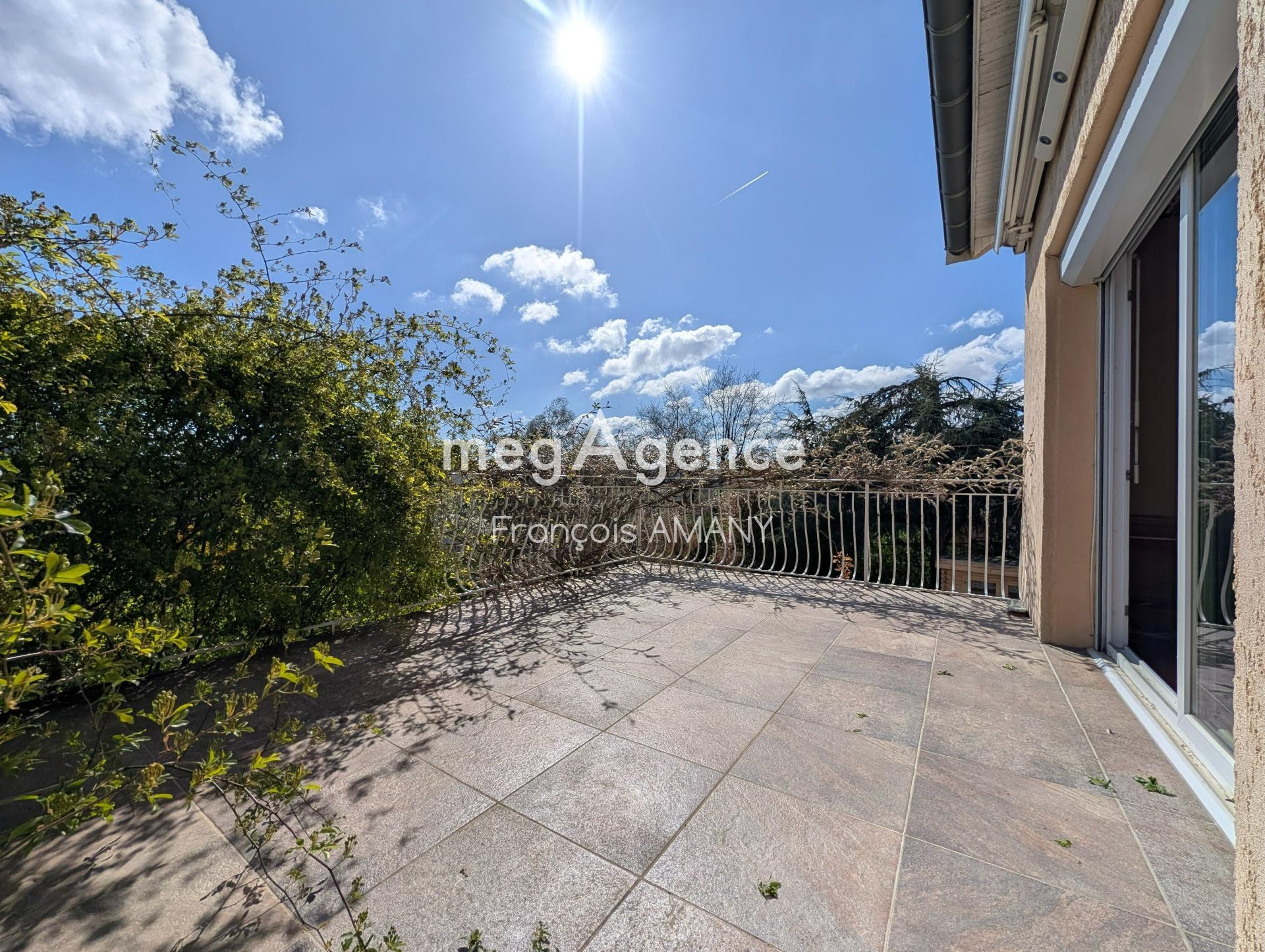 Miniature photo - 2 / 15