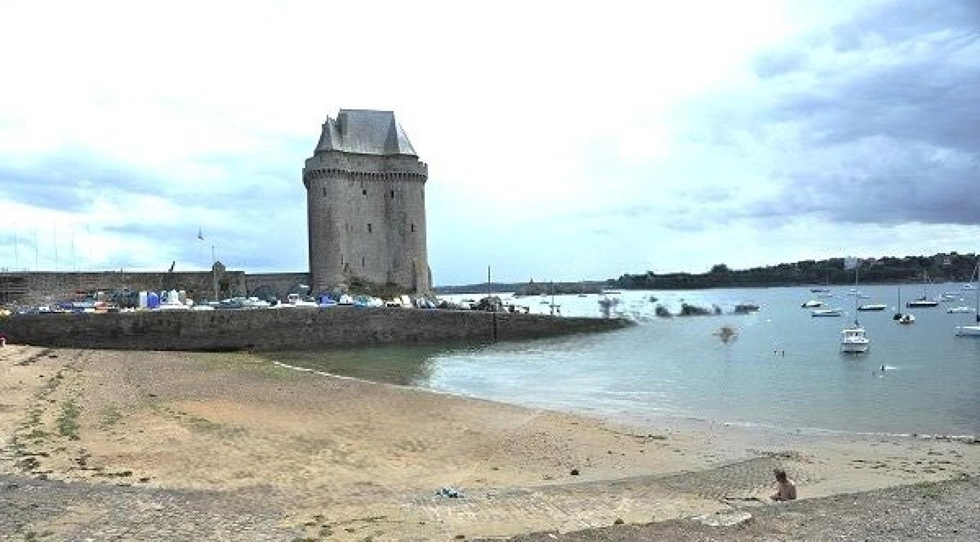 Miniature photo - 2 / 12