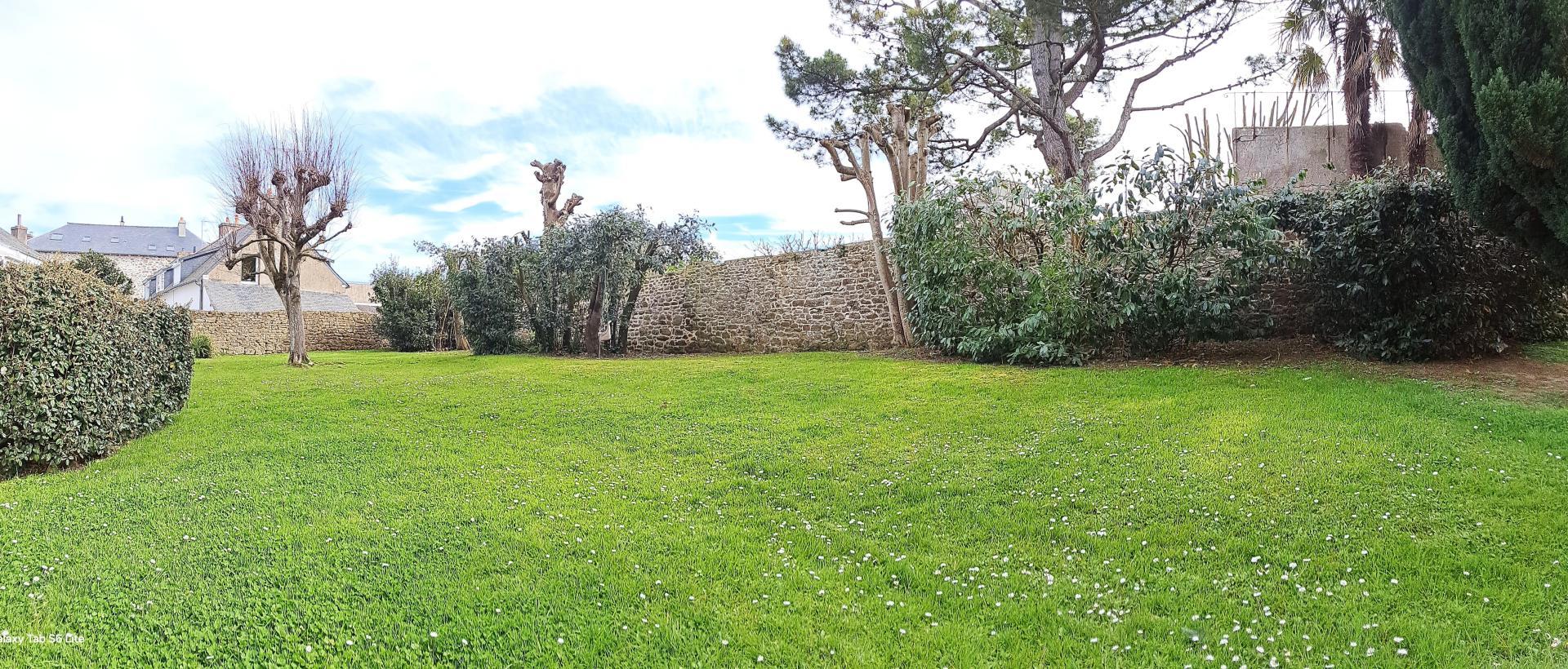 Miniature photo - 12 / 12