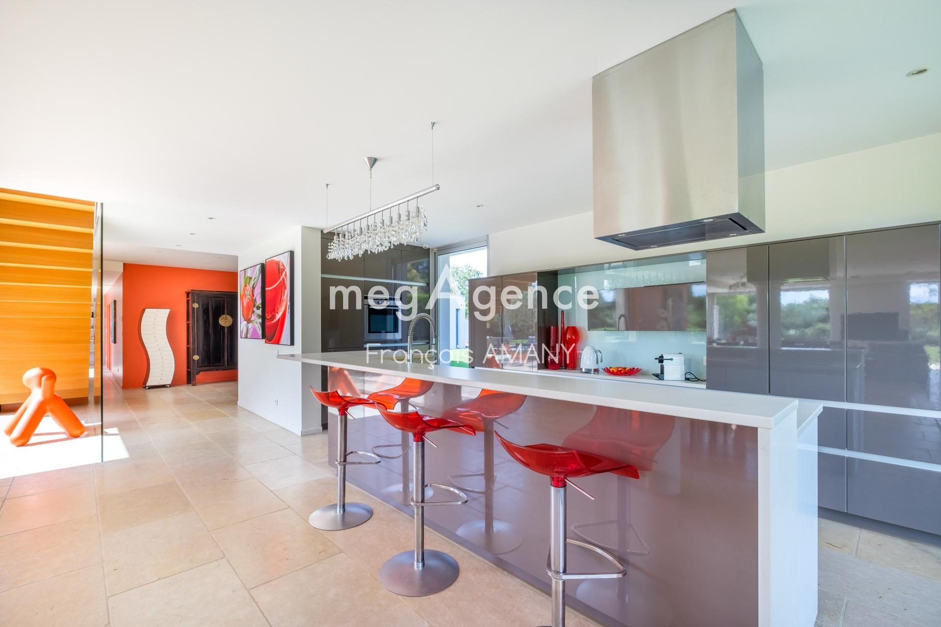 Miniature photo - 5 / 10