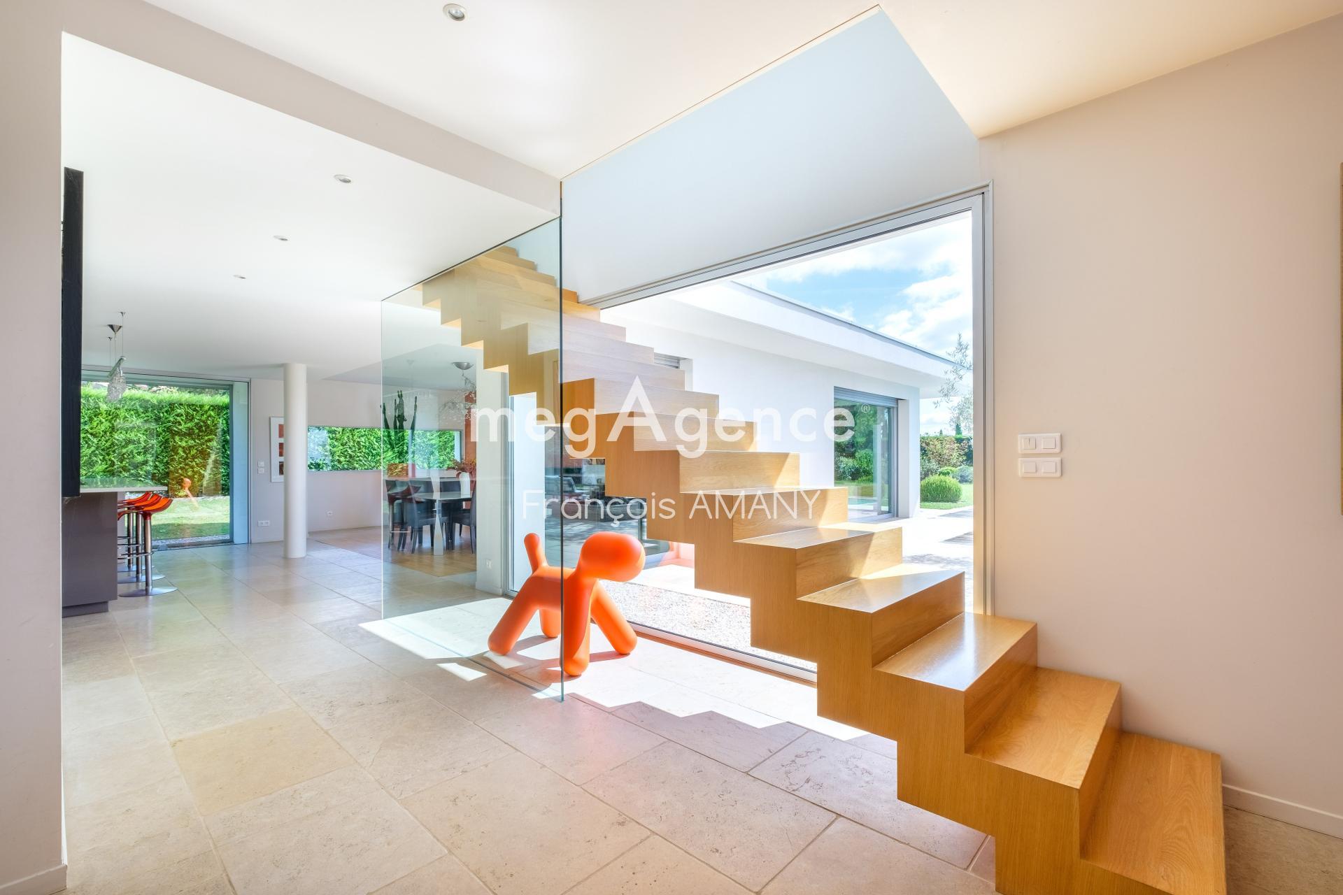 Miniature photo - 3 / 10