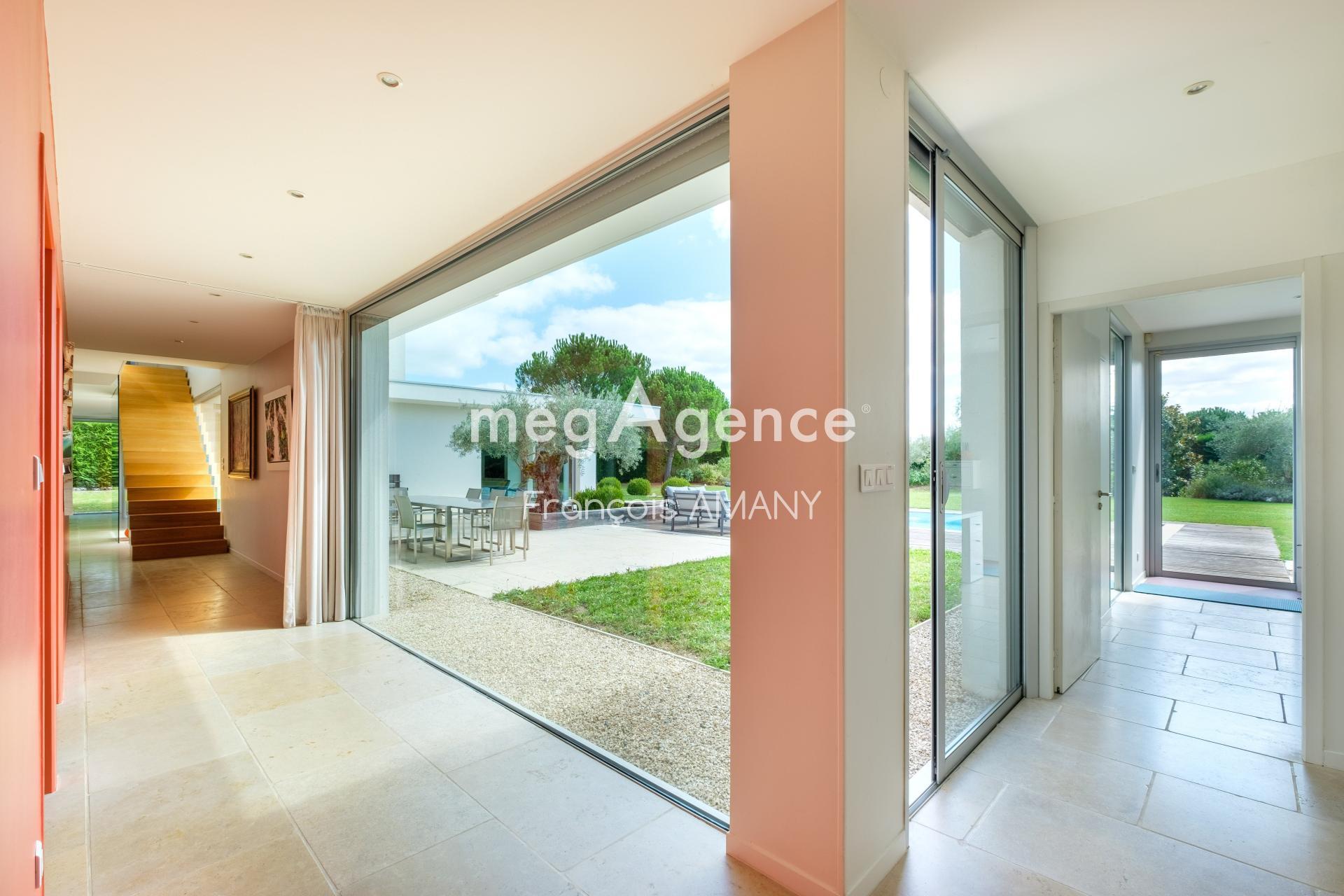 Miniature photo - 7 / 10