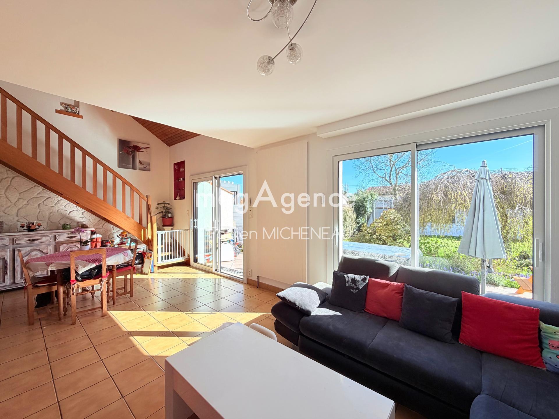 Miniature photo - 2 / 15