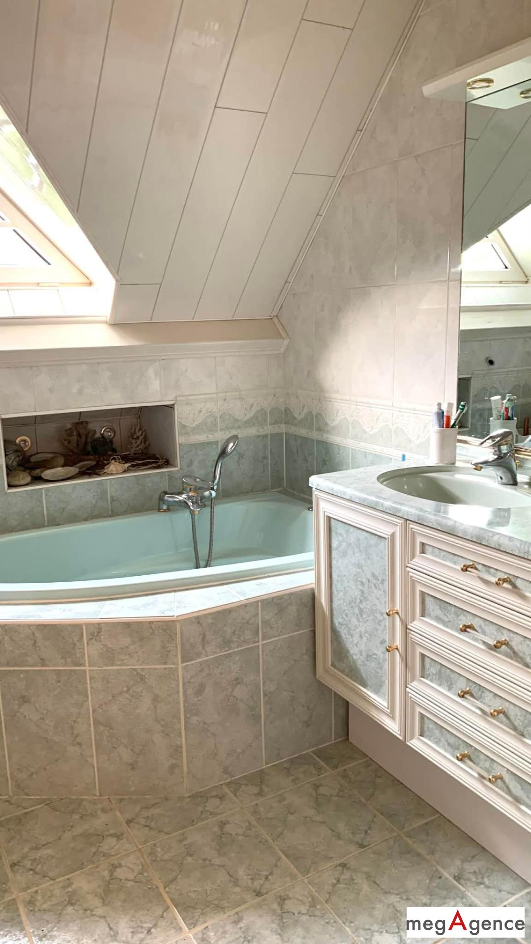 Miniature photo - 12 / 20