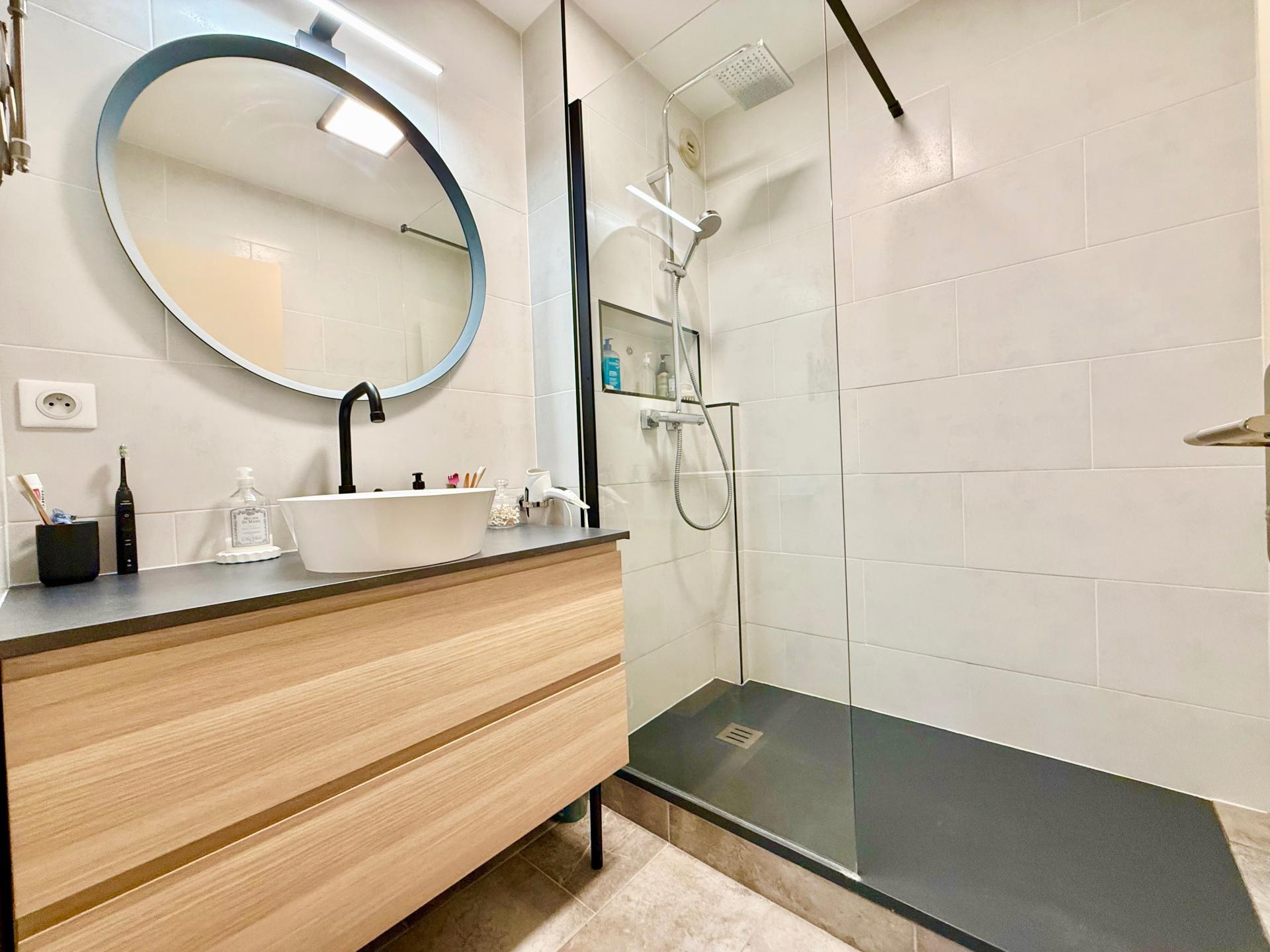 Miniature photo - 5 / 7