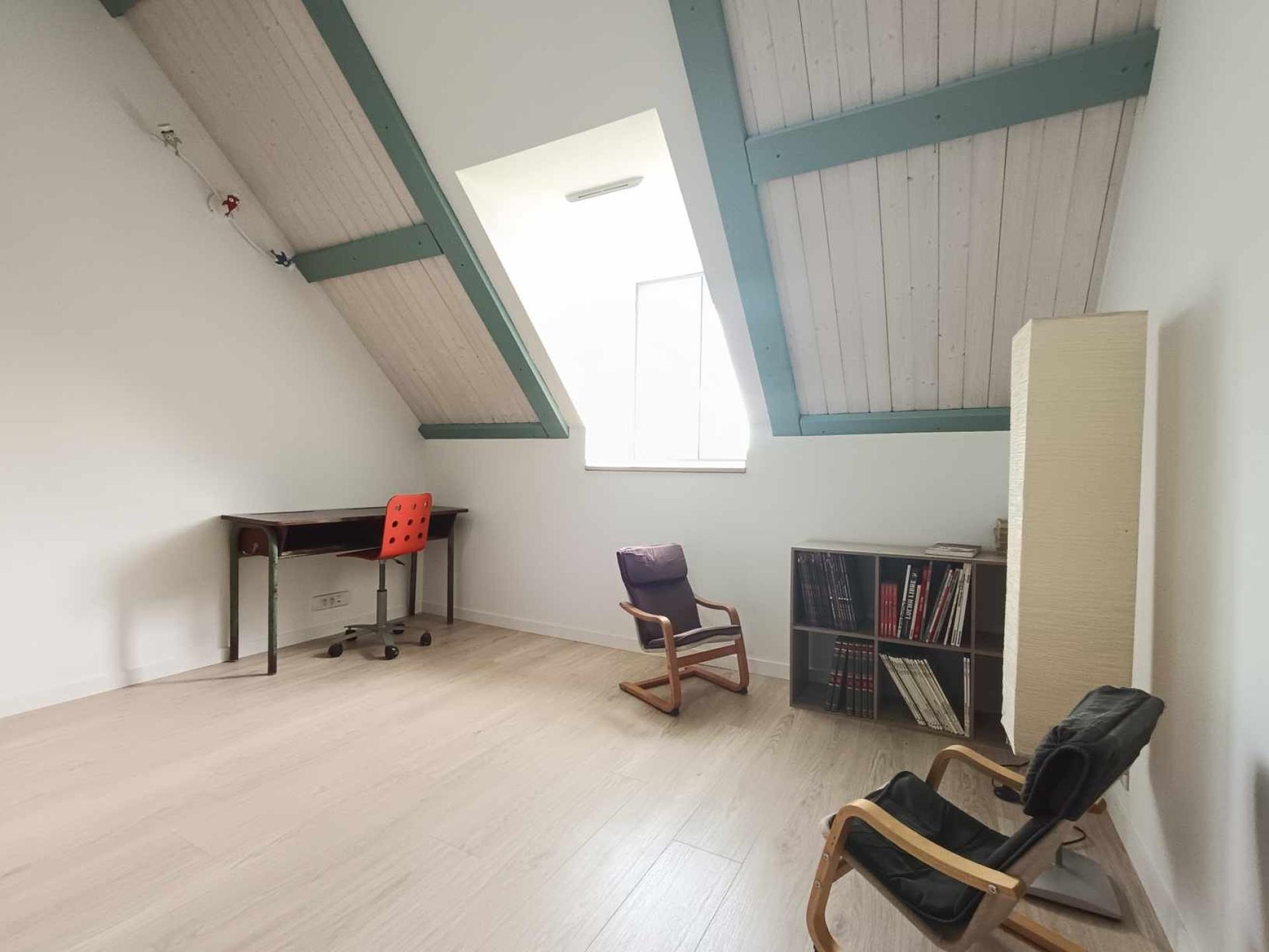 Miniature photo - 9 / 18