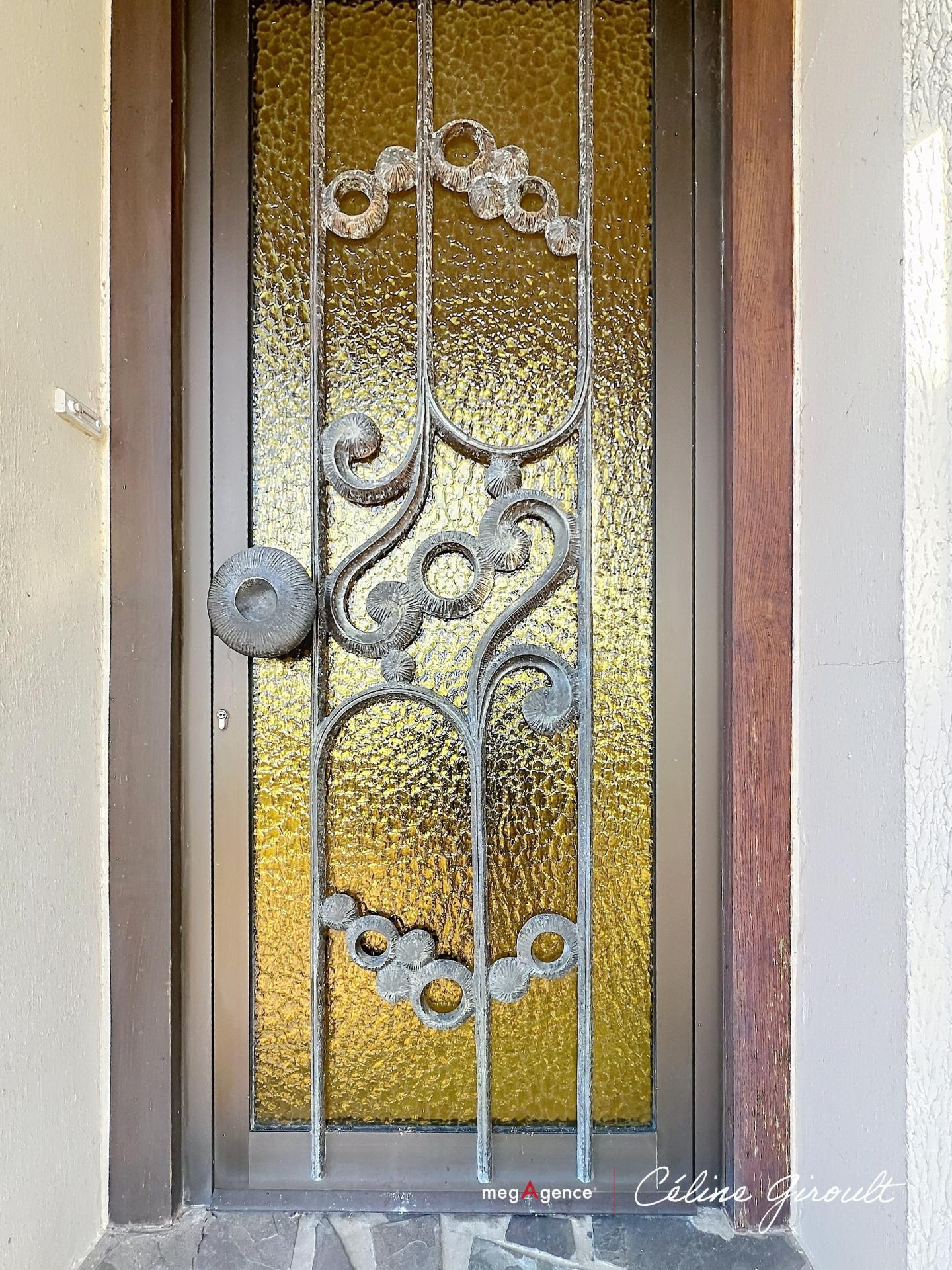 Miniature photo - 20 / 20