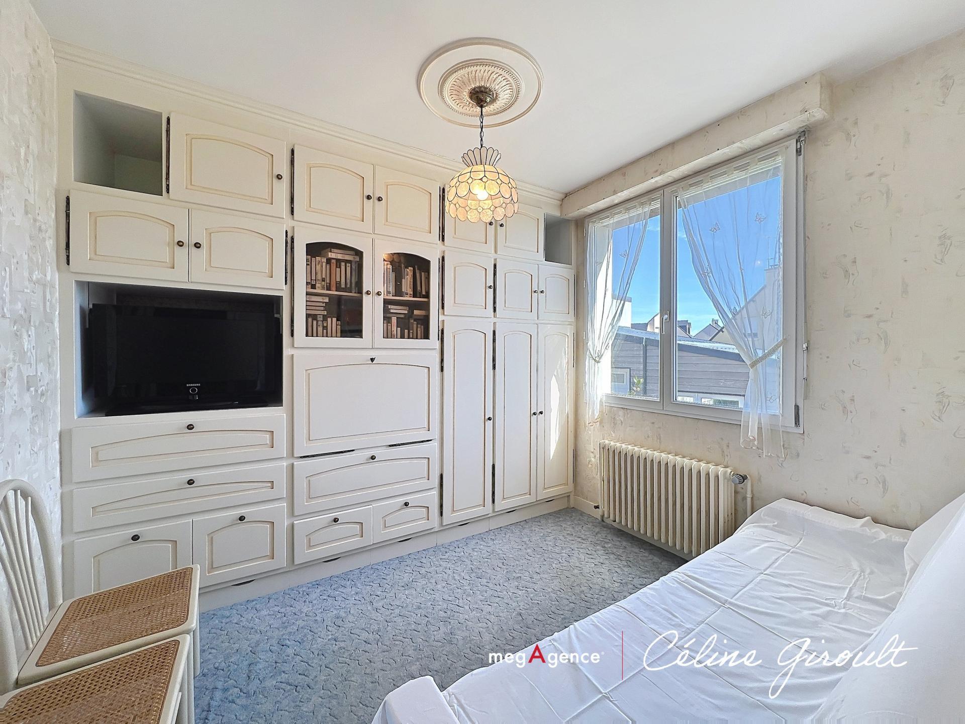 Miniature photo - 10 / 20