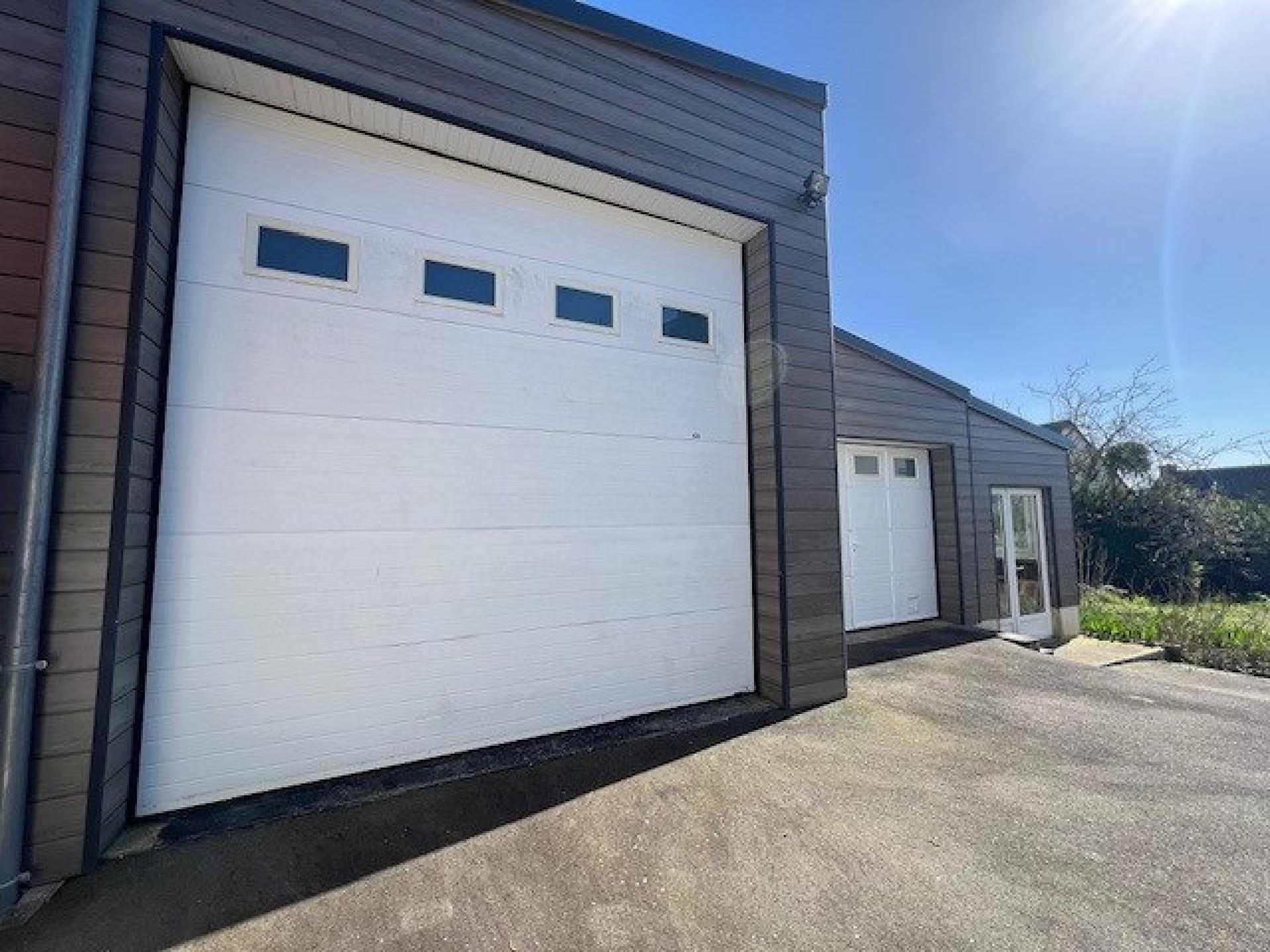 Miniature photo - 2 / 20