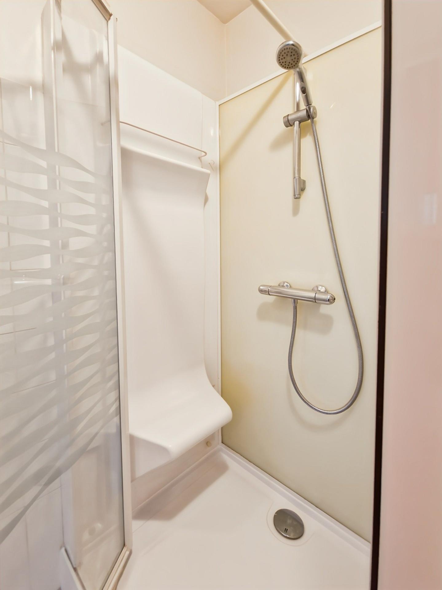 Miniature photo - 6 / 9