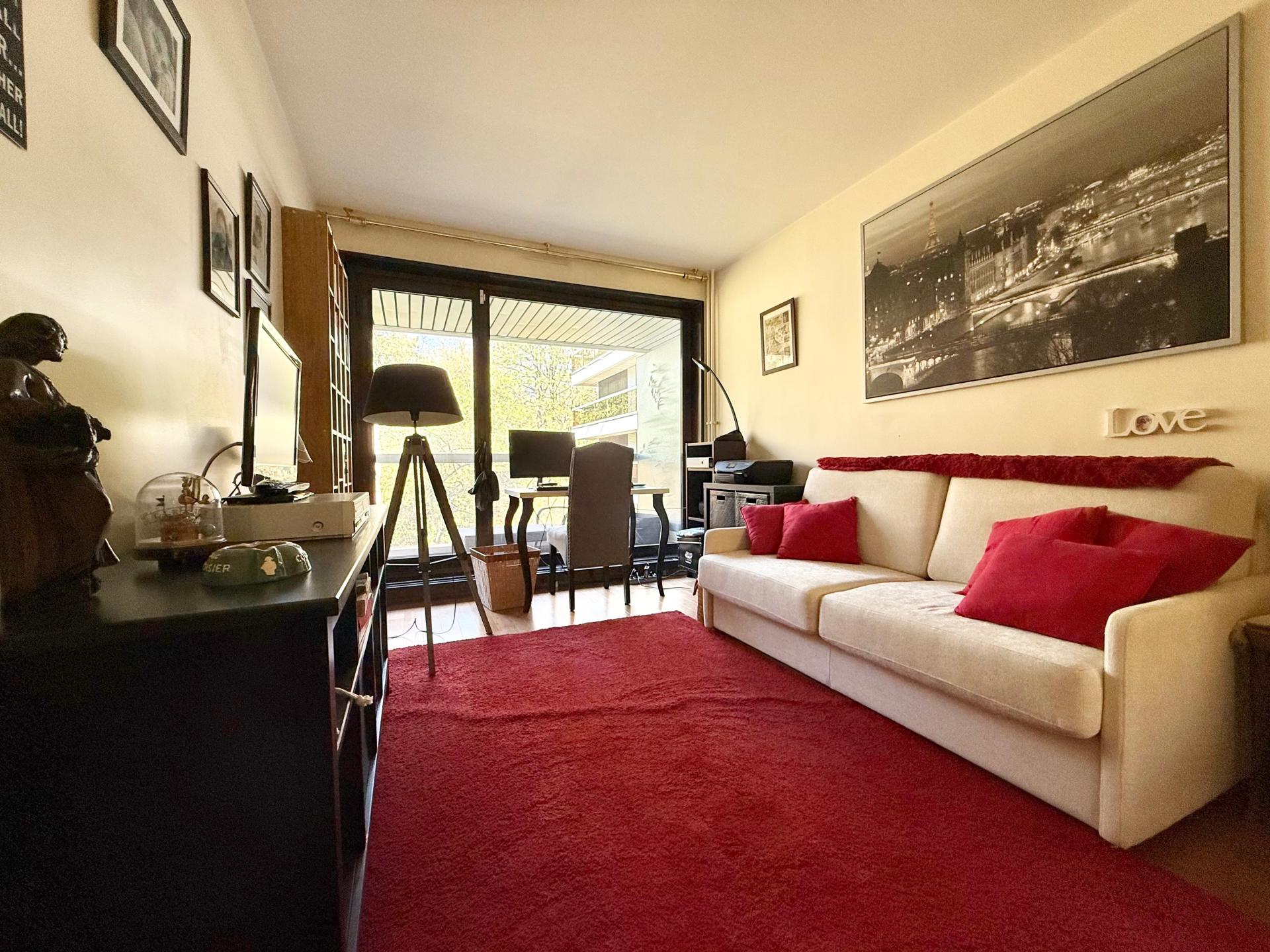 Miniature photo - 9 / 12