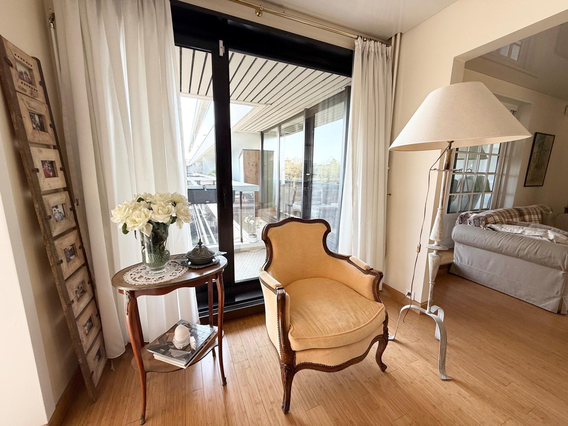 Miniature photo - 7 / 12