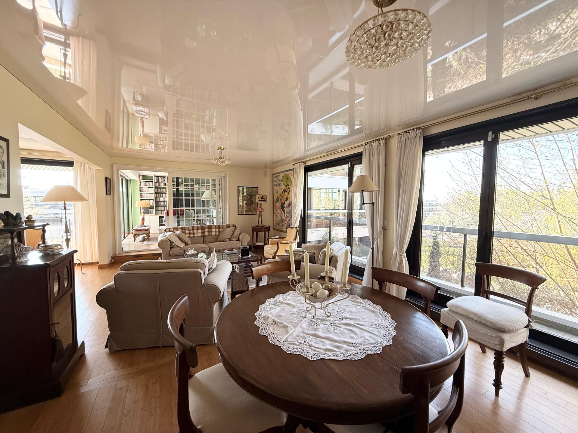 Miniature photo - 11 / 12