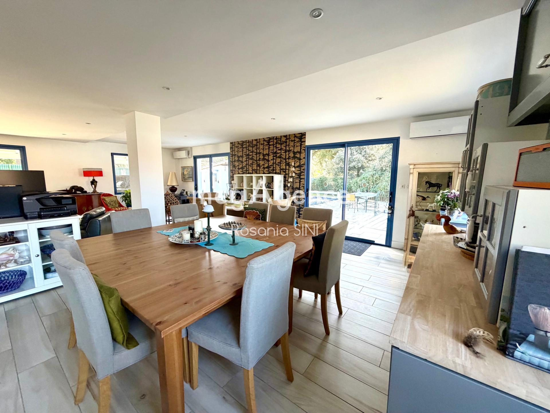 Miniature photo - 5 / 16