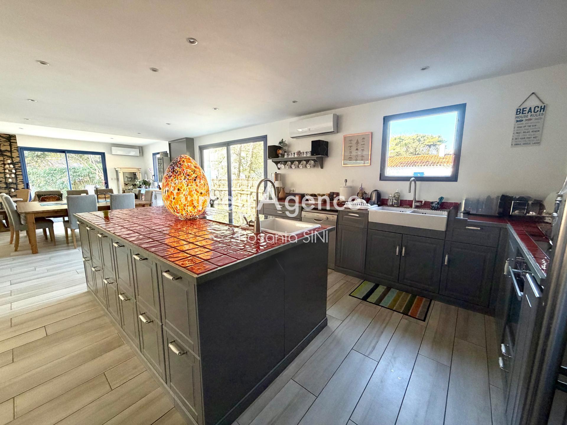 Miniature photo - 4 / 16