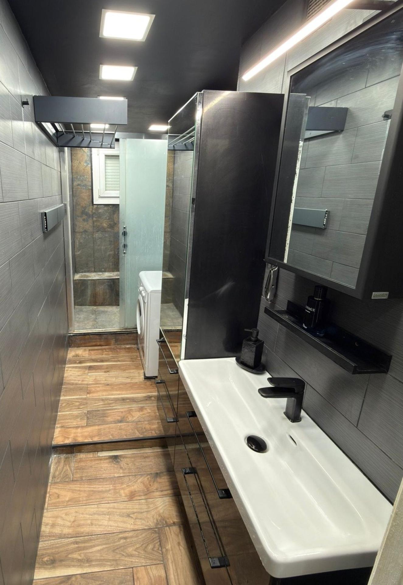 Miniature photo - 7 / 8