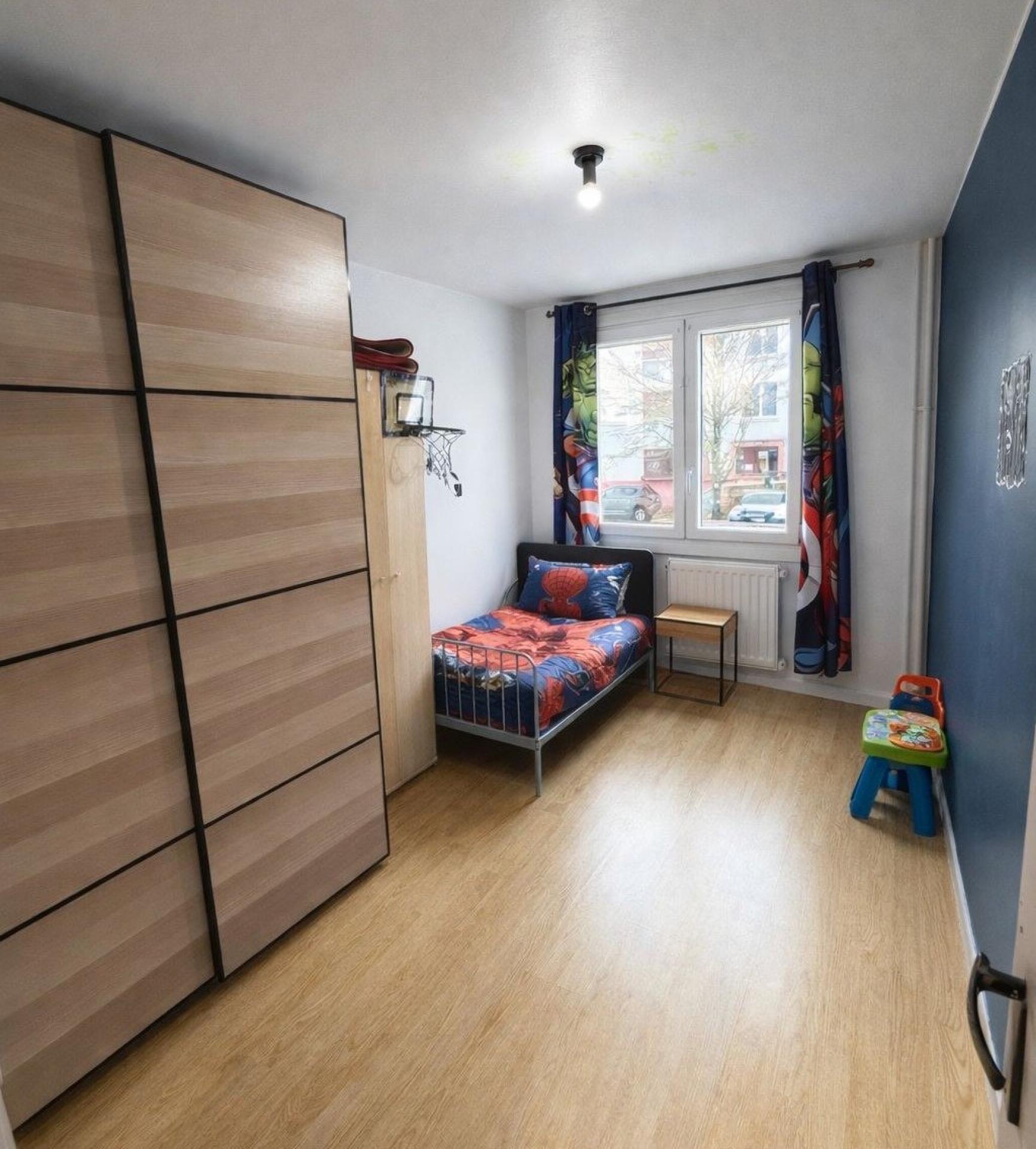 Miniature photo - 5 / 8