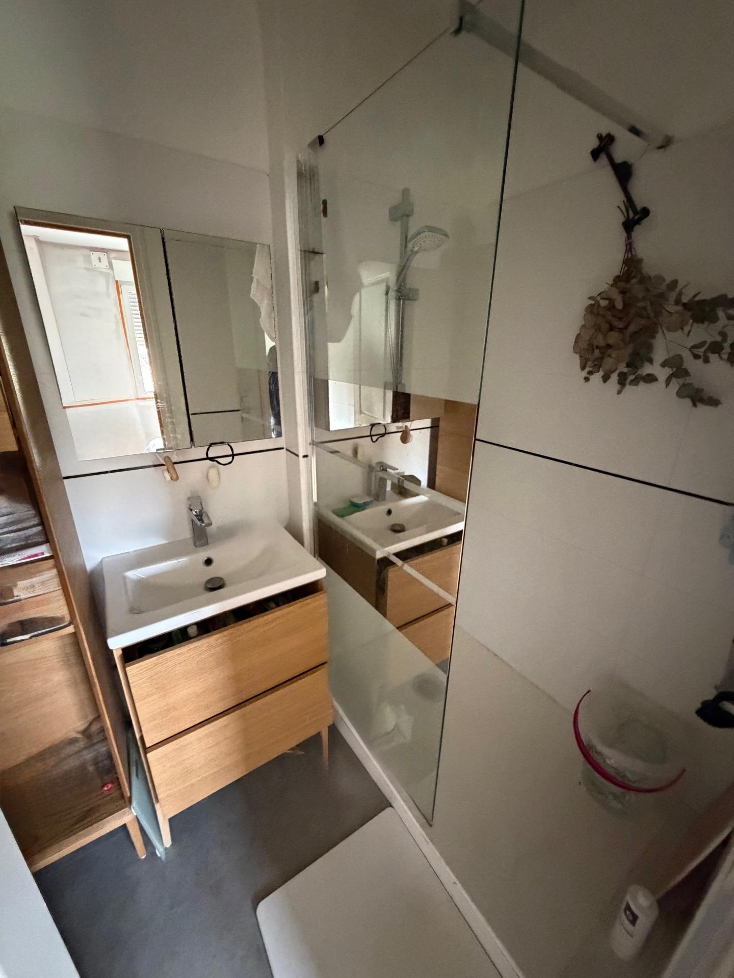 Miniature photo - 8 / 8