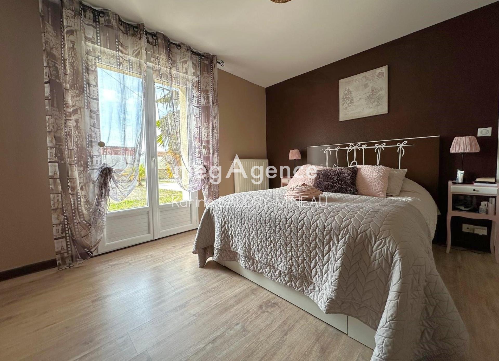 Miniature photo - 8 / 16