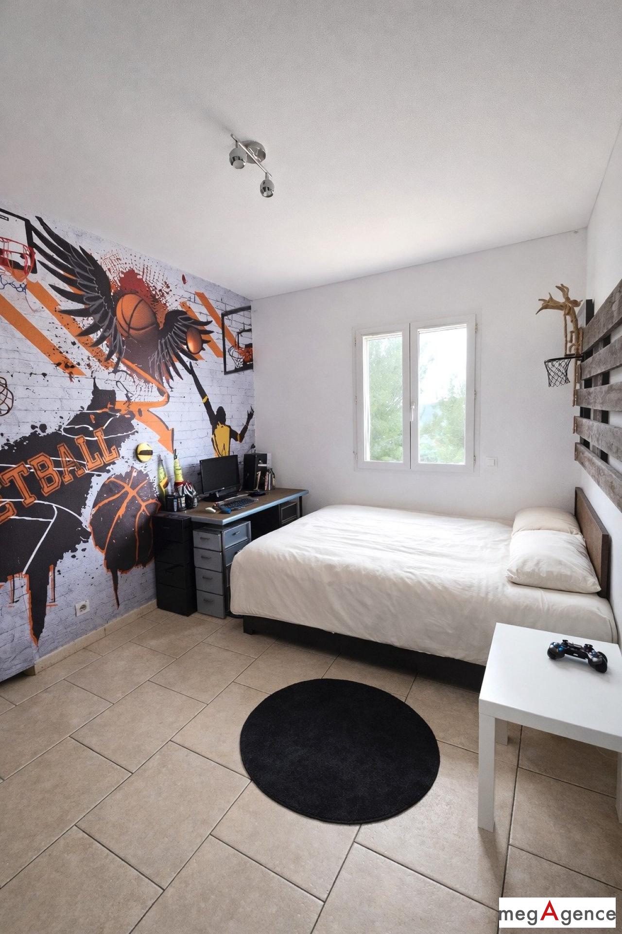 Miniature photo - 8 / 10