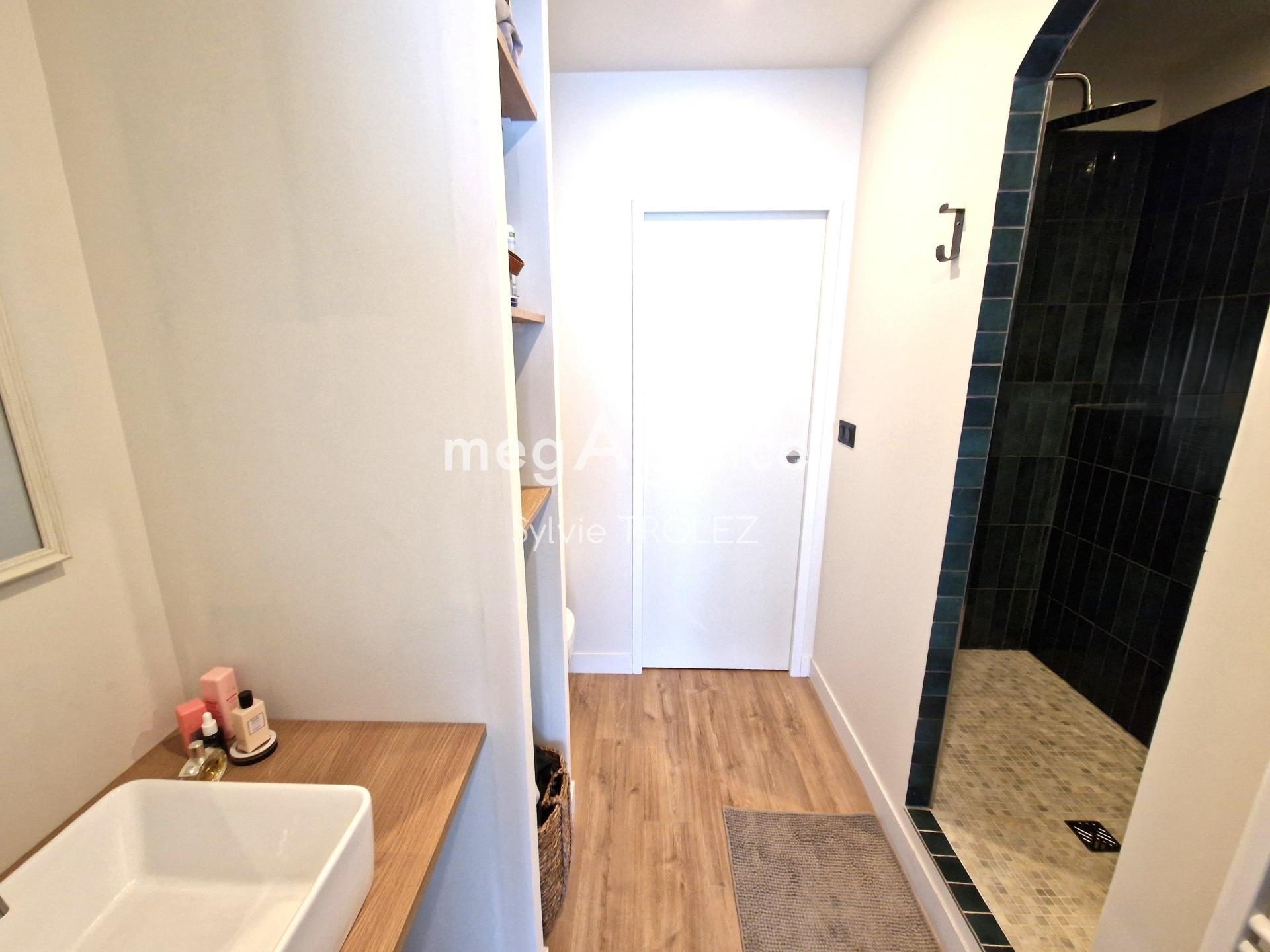 Miniature photo - 8 / 10