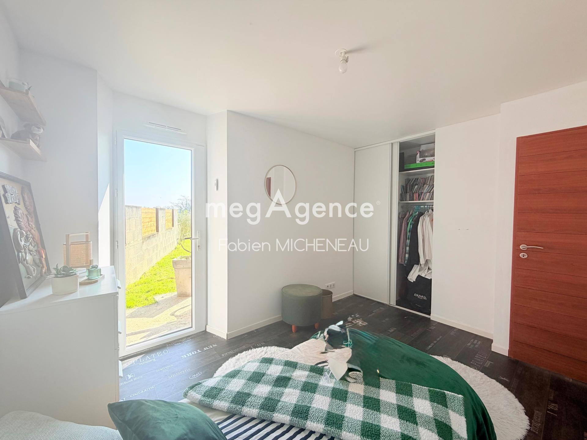 Miniature photo - 17 / 19