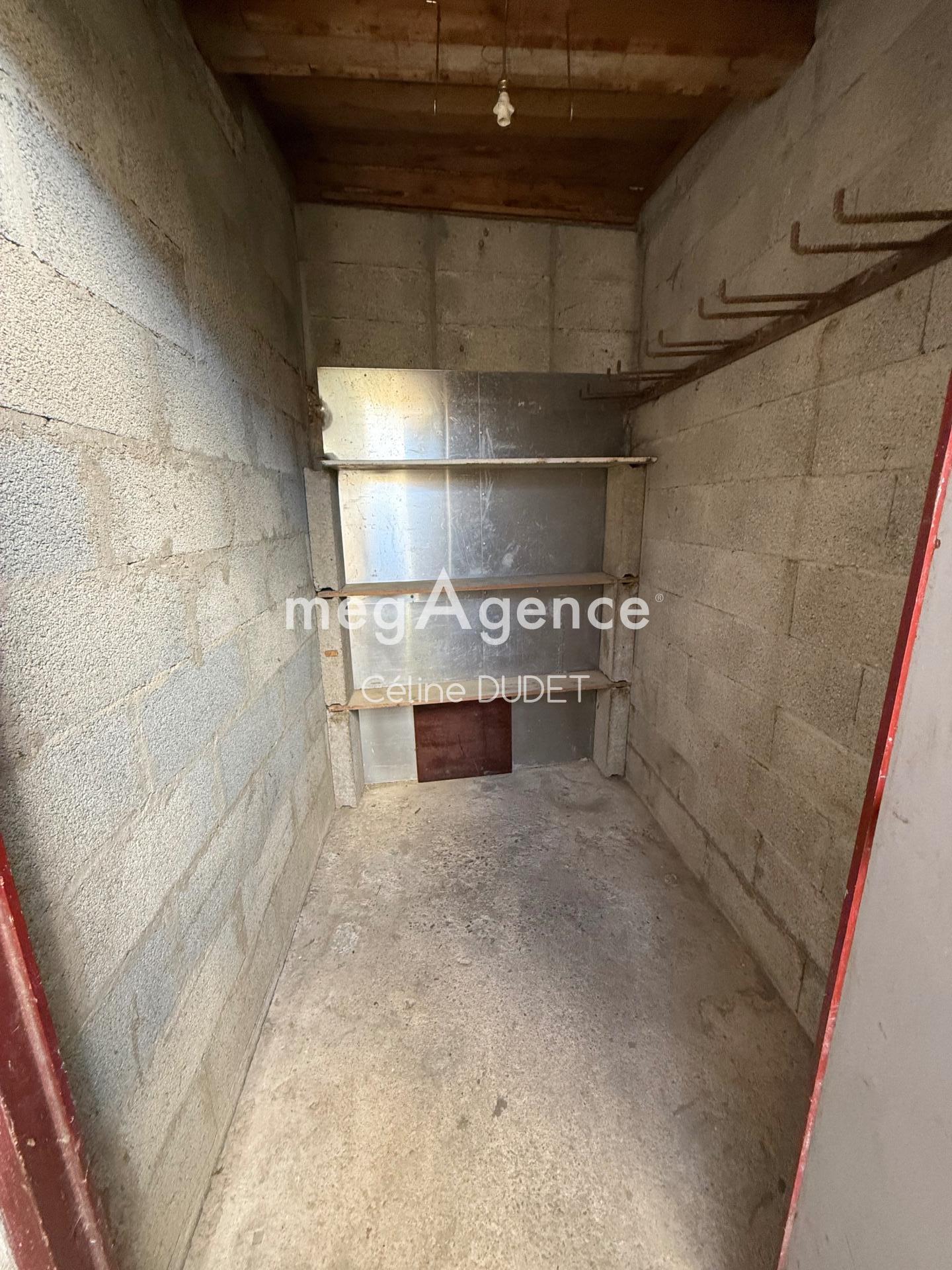 Miniature photo - 9 / 16