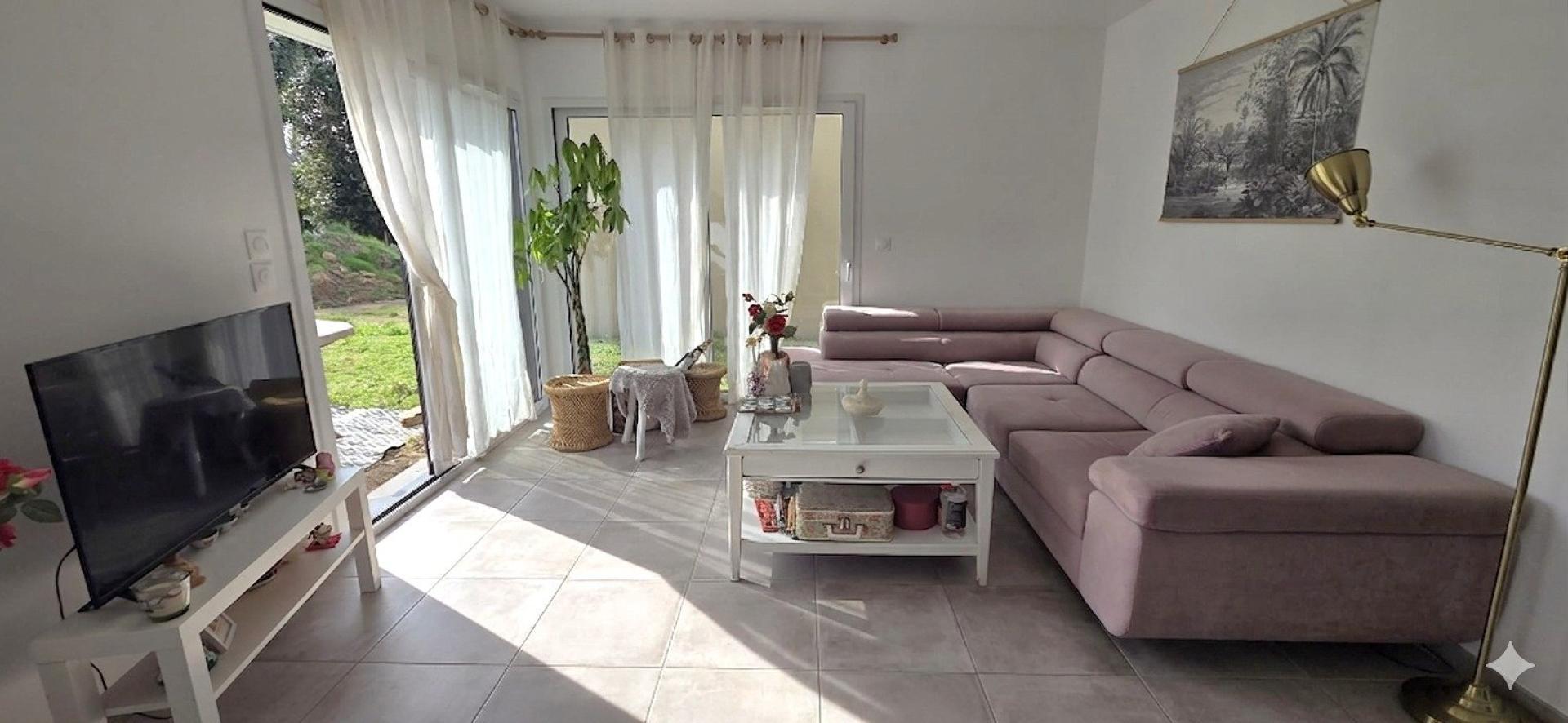 Miniature photo - 2 / 12