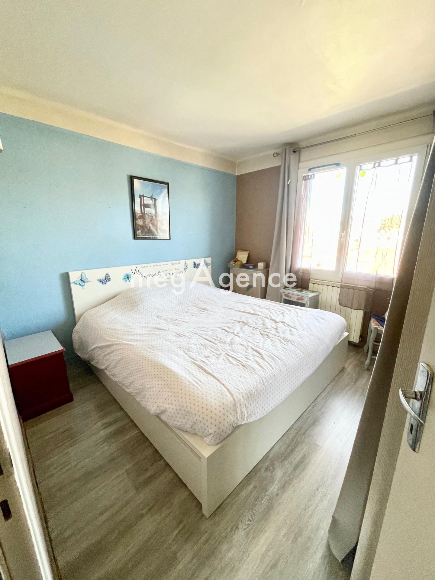 Miniature photo - 8 / 12