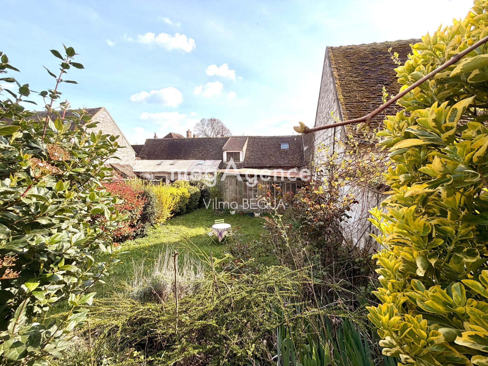 Miniature photo - 2 / 19