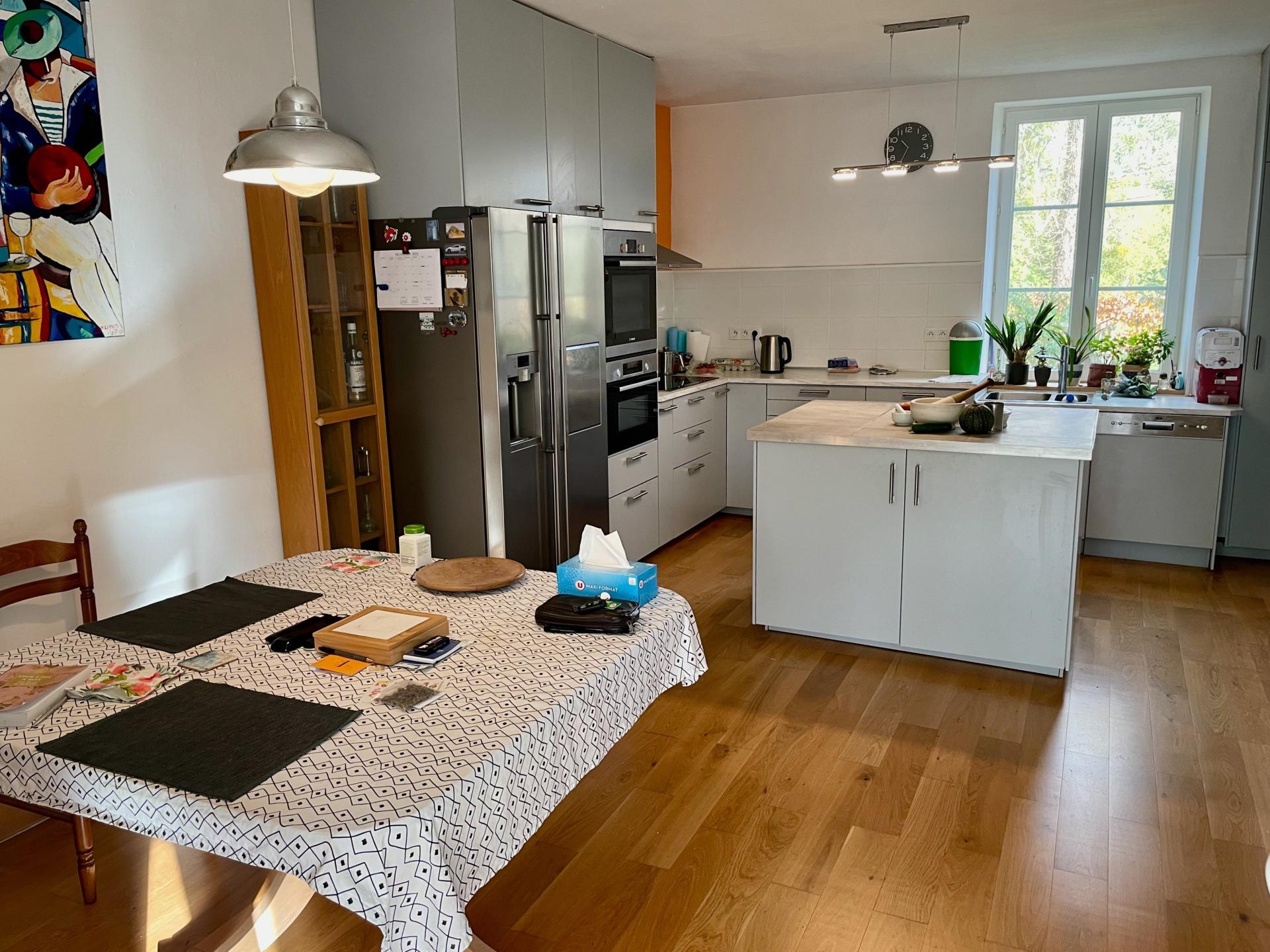 Miniature photo - 2 / 19