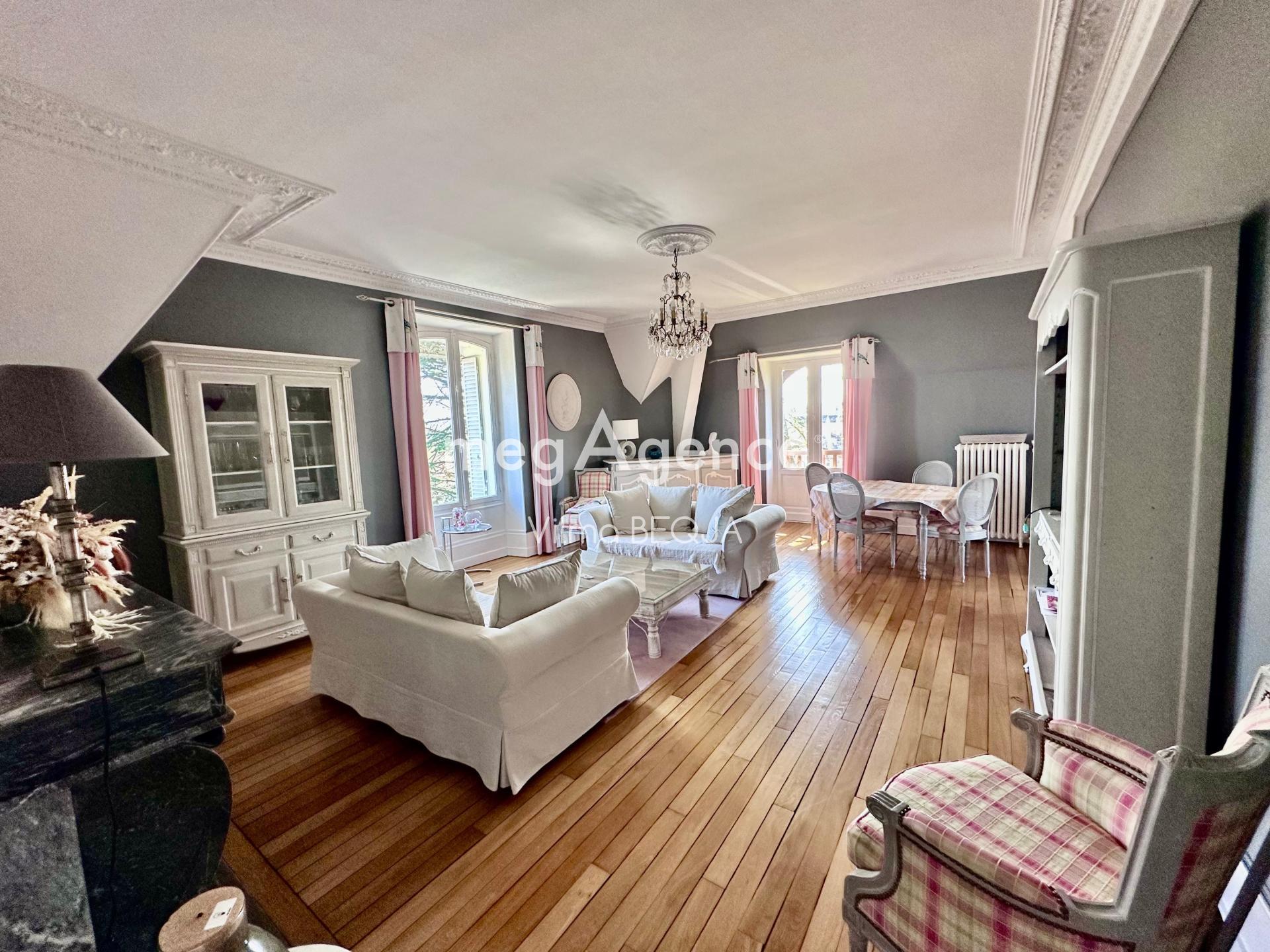 Miniature photo - 2 / 10