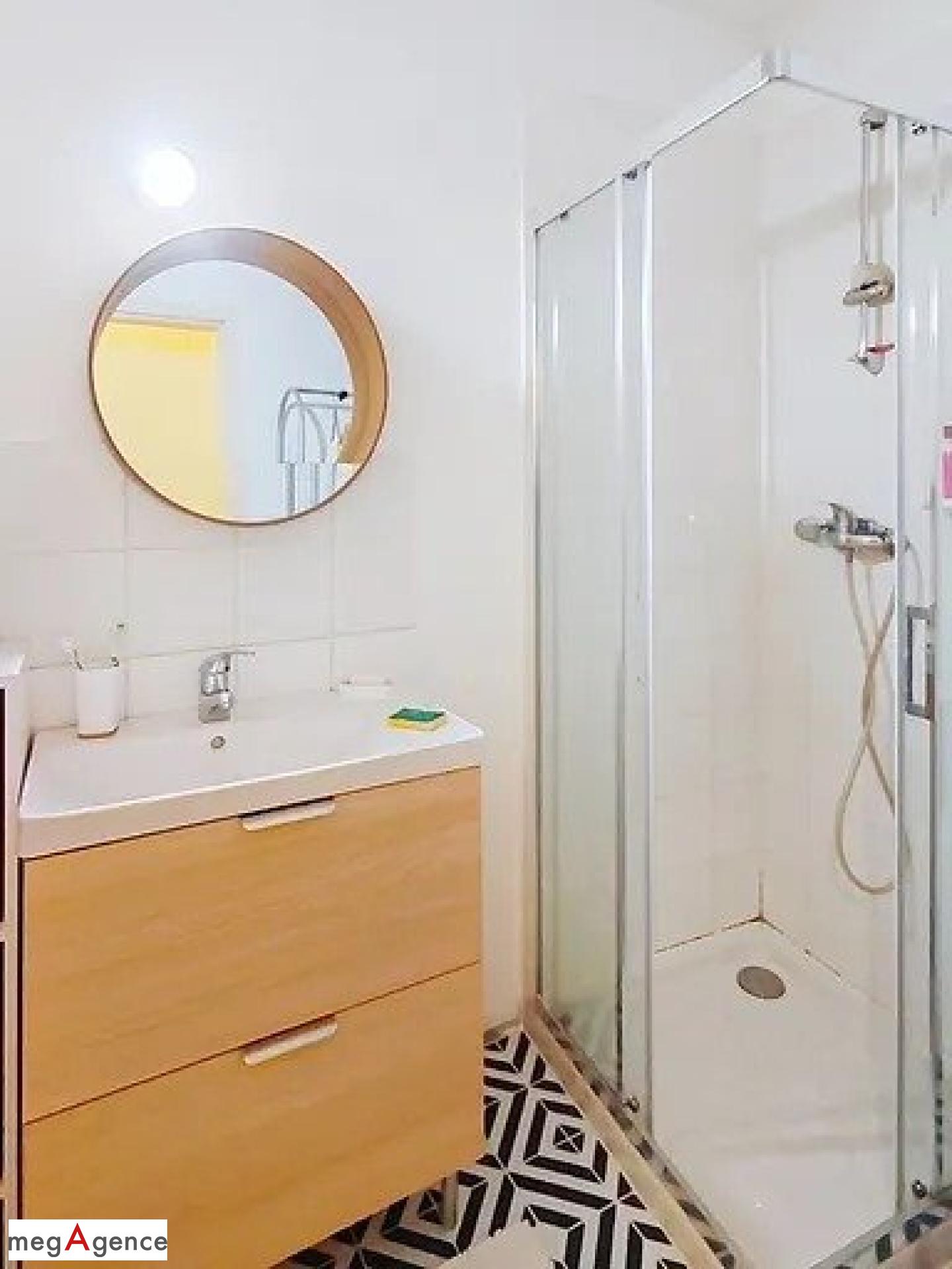 Miniature photo - 4 / 4